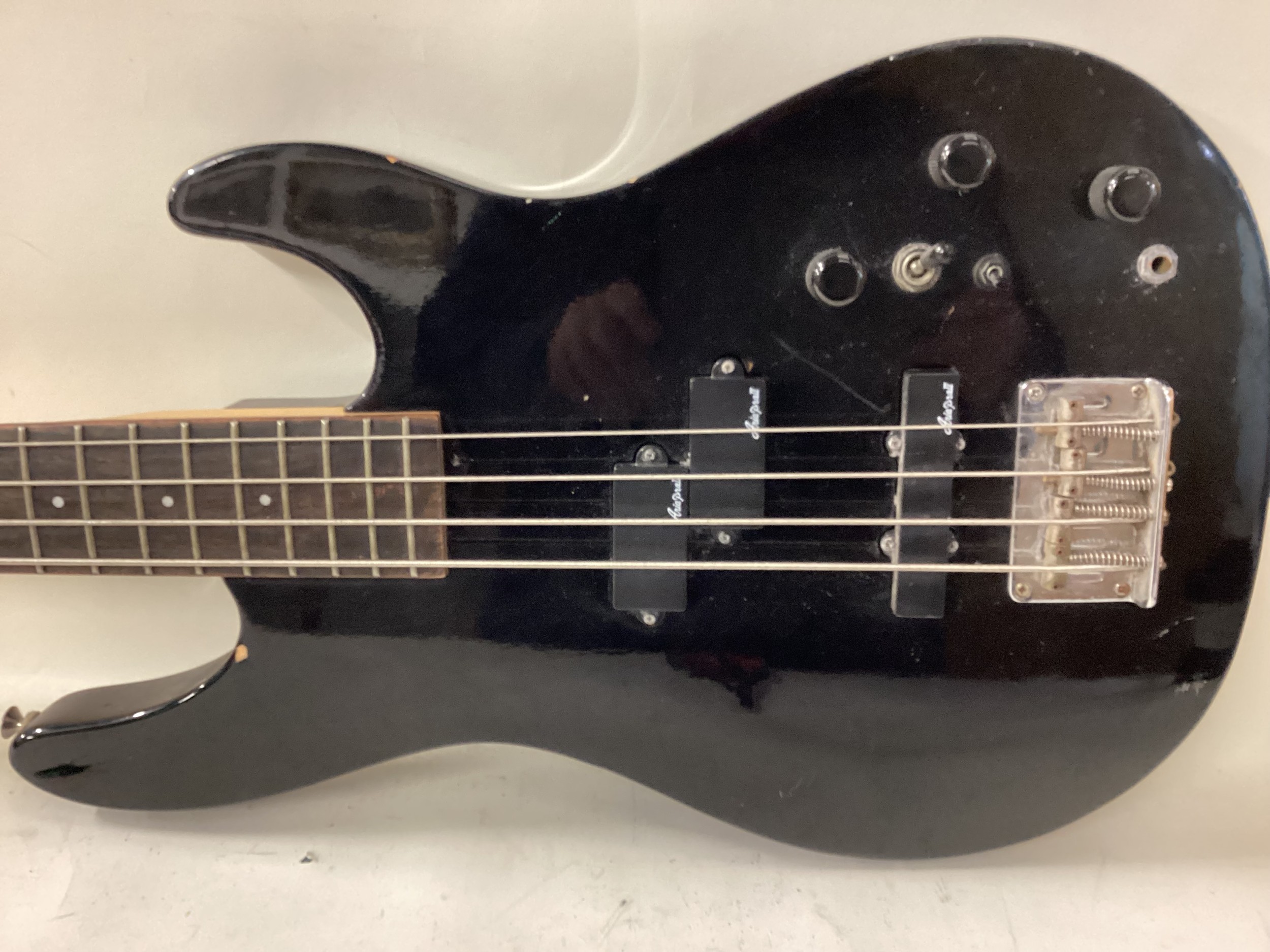 ARIA PRO II SLB-2A BASS GUITAR. 1990s Aria Pro II SLB-2 bass guitar with Body finished in black. - Image 3 of 6