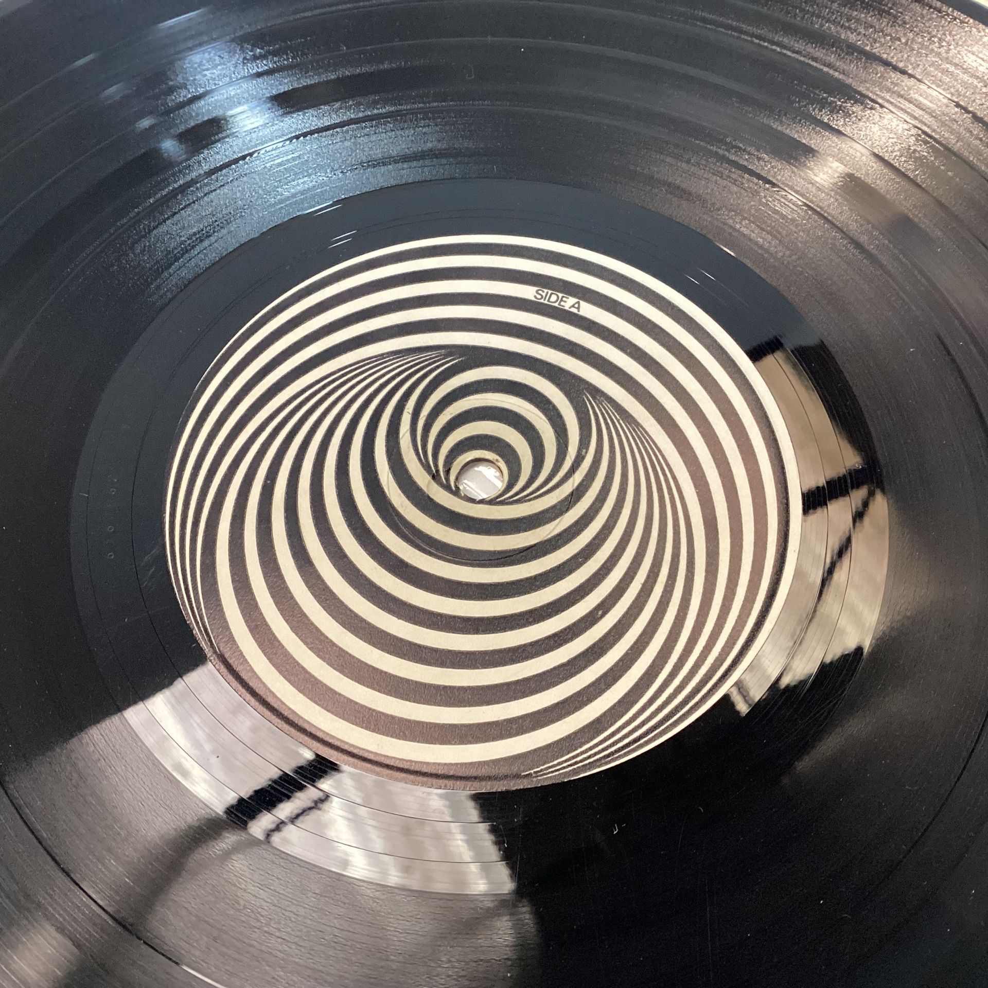 JADE WARRIOR VINYL VERTIGO SWIRL ALBUM ‘RELEASED’. This Ex condition album is from 1971 and on the - Image 9 of 9