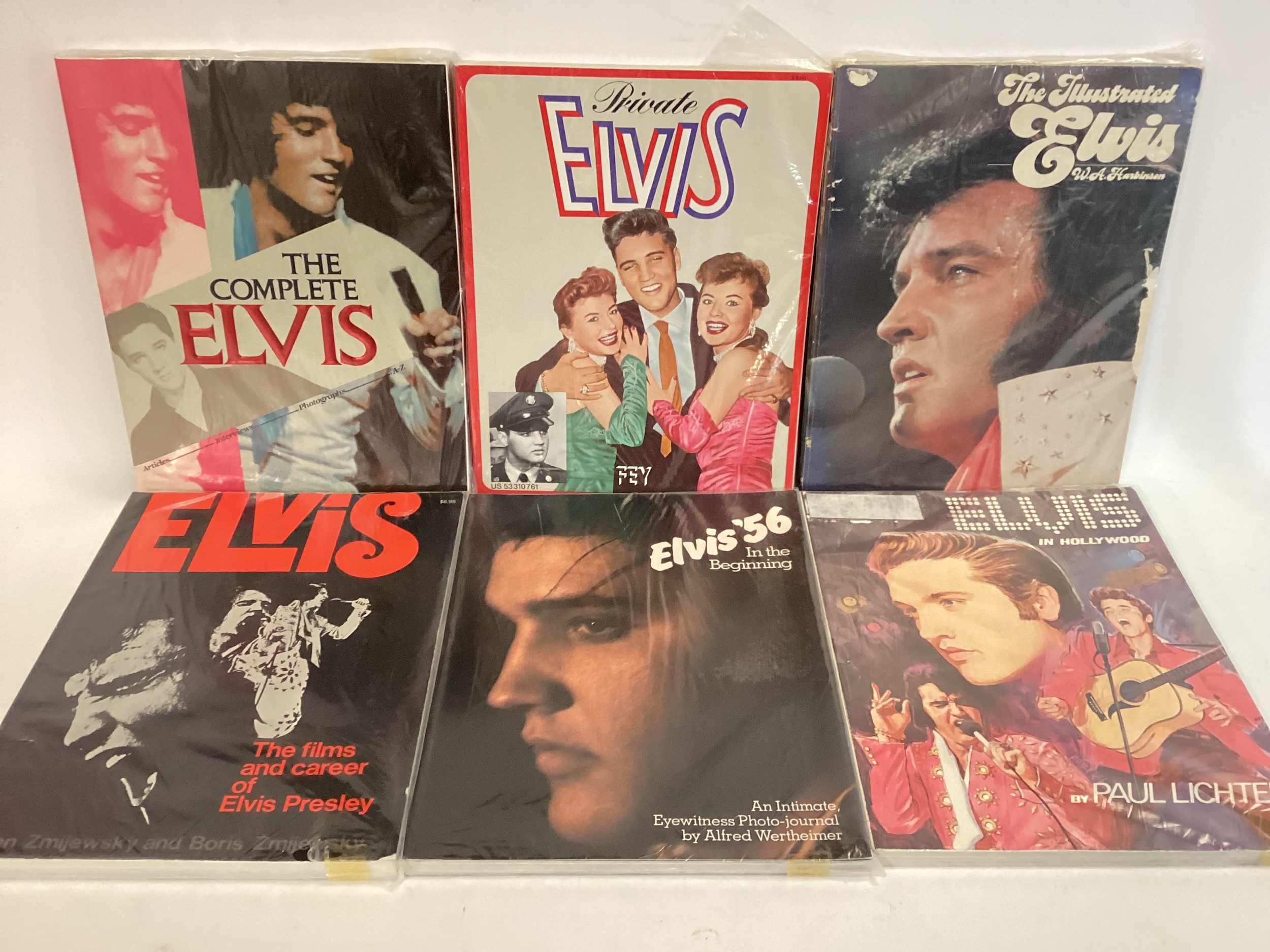 ELVIS PRESLEY COLLECTION OF VARIOUS SOFT AND HARDBACK BOOKS. From a big Elvis Presley fan we have - Image 4 of 6