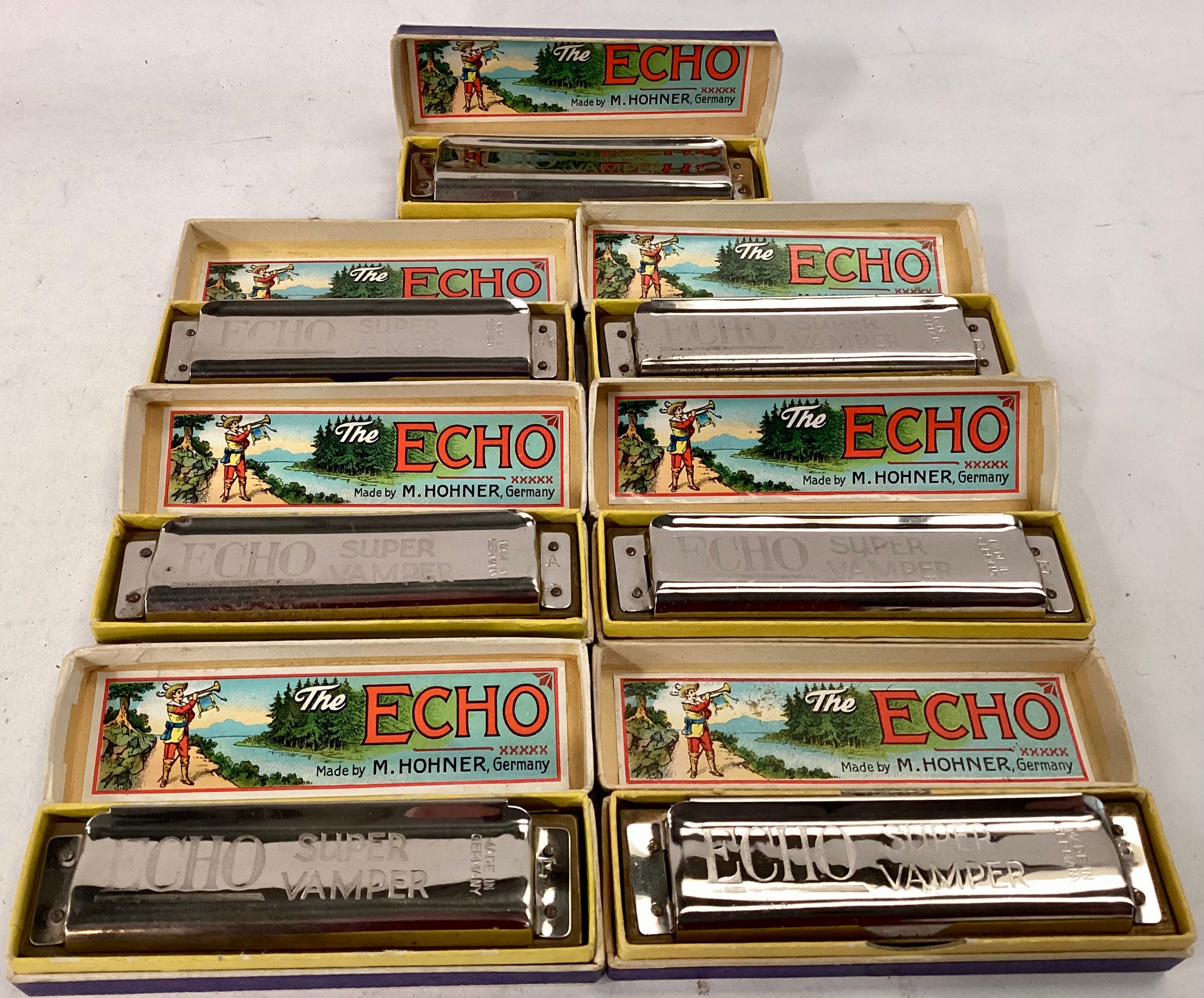 COLLECTION OF 9 HARMONICAS. Here we find a super collection of 9 HOHNER harmonicas all in plastic - Bild 2 aus 4