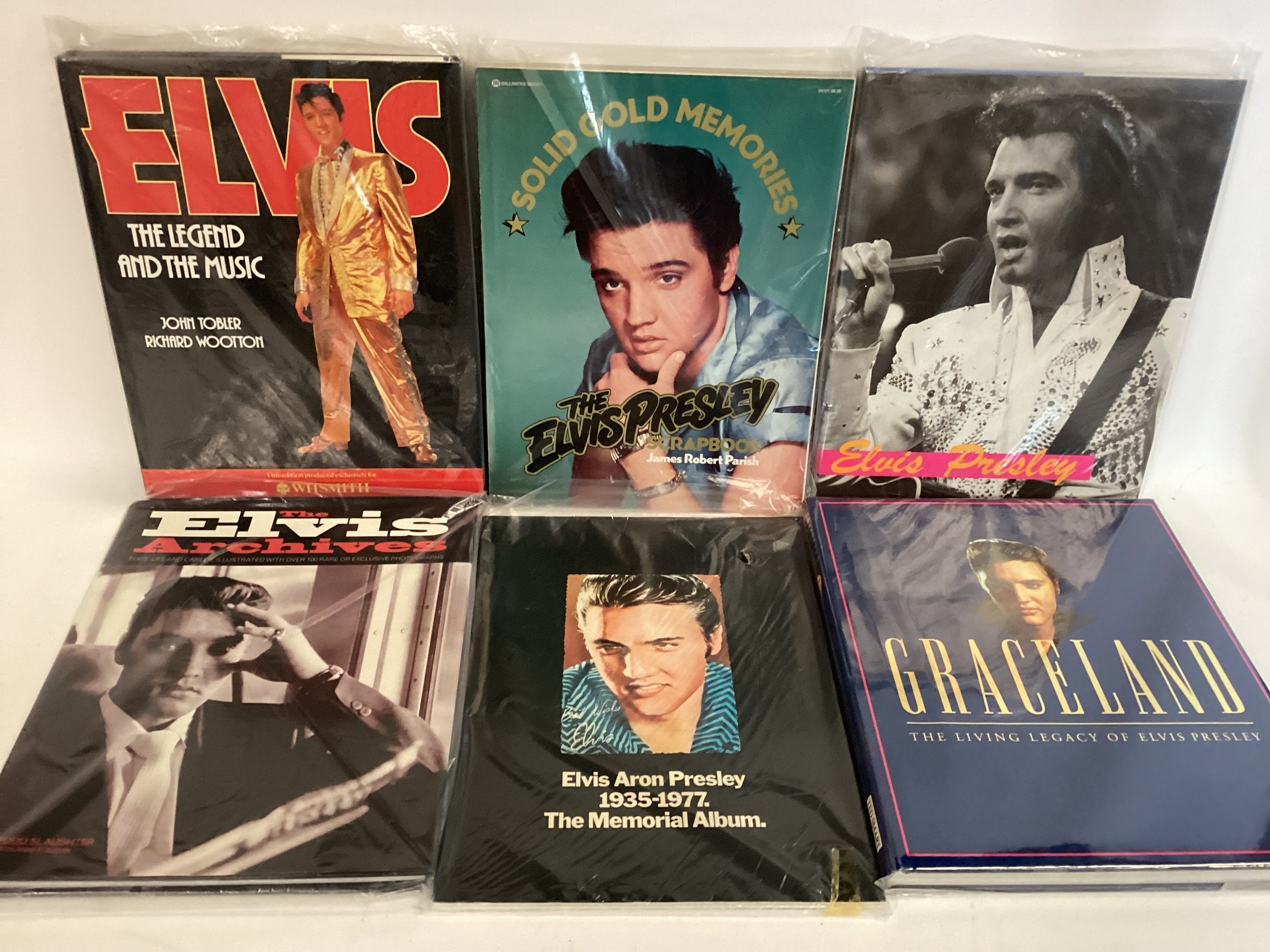 ELVIS PRESLEY COLLECTION OF VARIOUS SOFT AND HARDBACK BOOKS. From a big Elvis Presley fan we have - Image 3 of 6