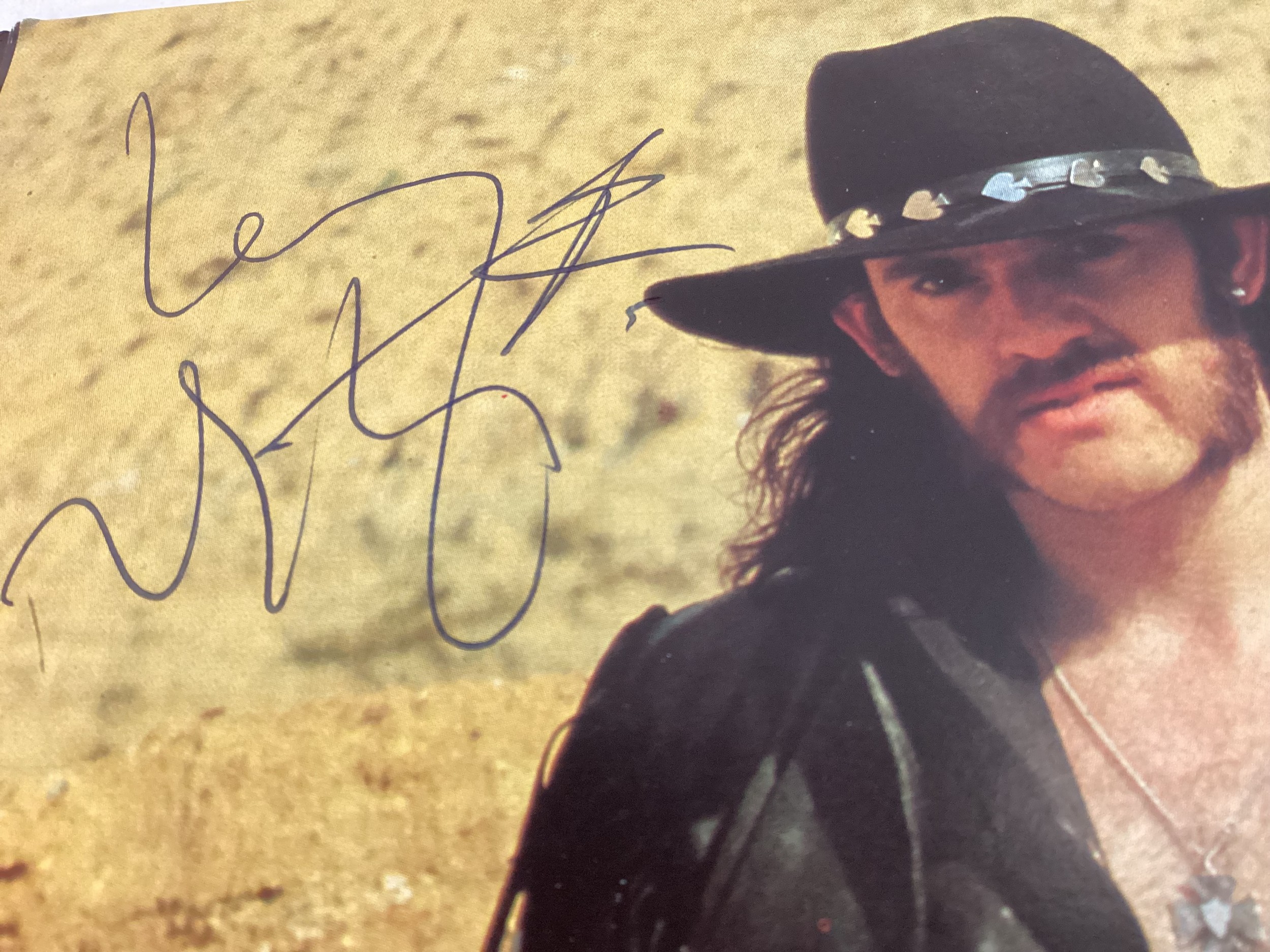MOTÖRHEAD PROGRAMME SIGNED BY ALL 3 MEMBERS OF THE BAND. Motorhead ‘Ace Up Your Sleeve’ Tour Concert - Image 5 of 7