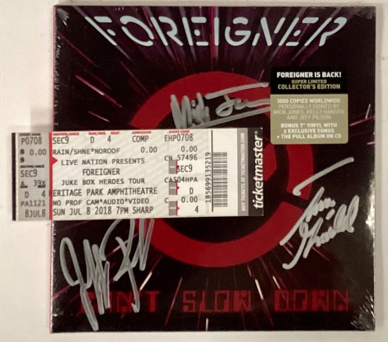 FOREIGNER AUTOGRAPHED LIMITED EDITION SINGLE. Very nice limited 3000 copy of the single signed by - Bild 2 aus 2