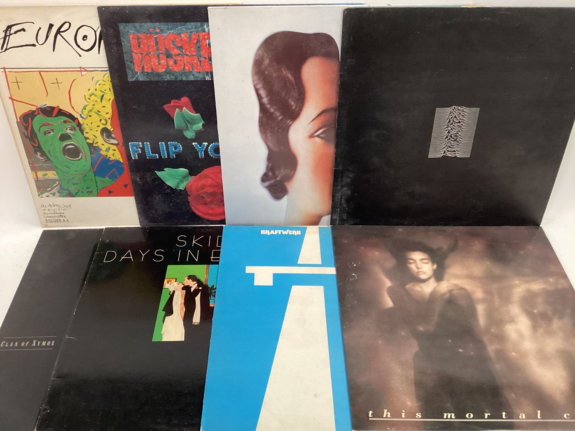 BOX OF VARIOUS INDIE / ROCK & PUNK ALBUMS & 12”. Various artists here to include some of the - Image 4 of 5