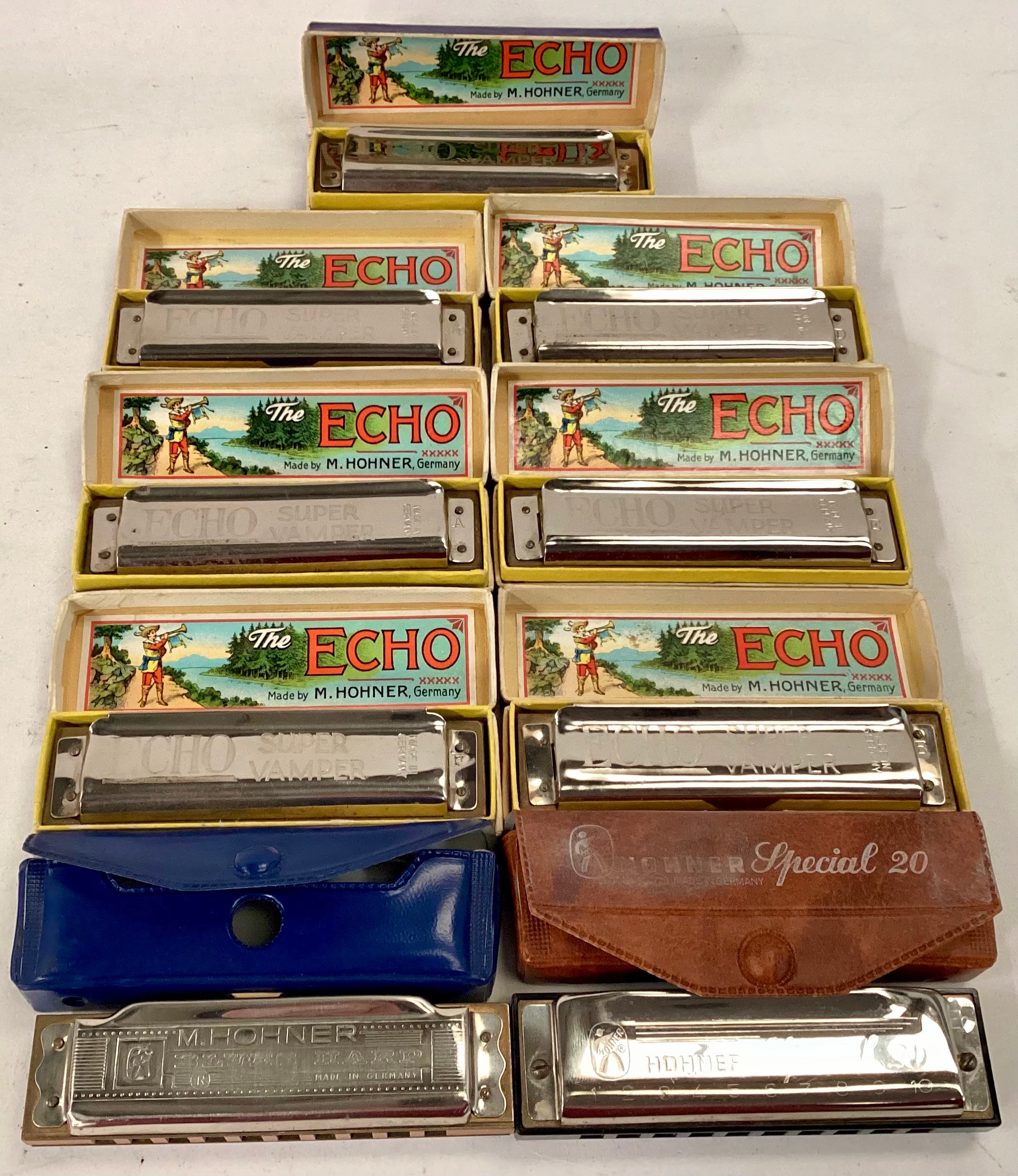 COLLECTION OF 9 HARMONICAS. Here we find a super collection of 9 HOHNER harmonicas all in plastic