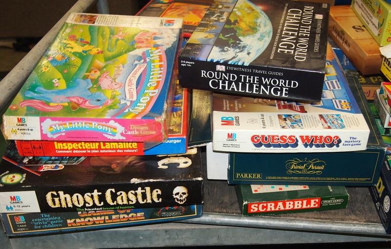 A large collection of board games and puzzles, some still sealed - Image 2 of 4