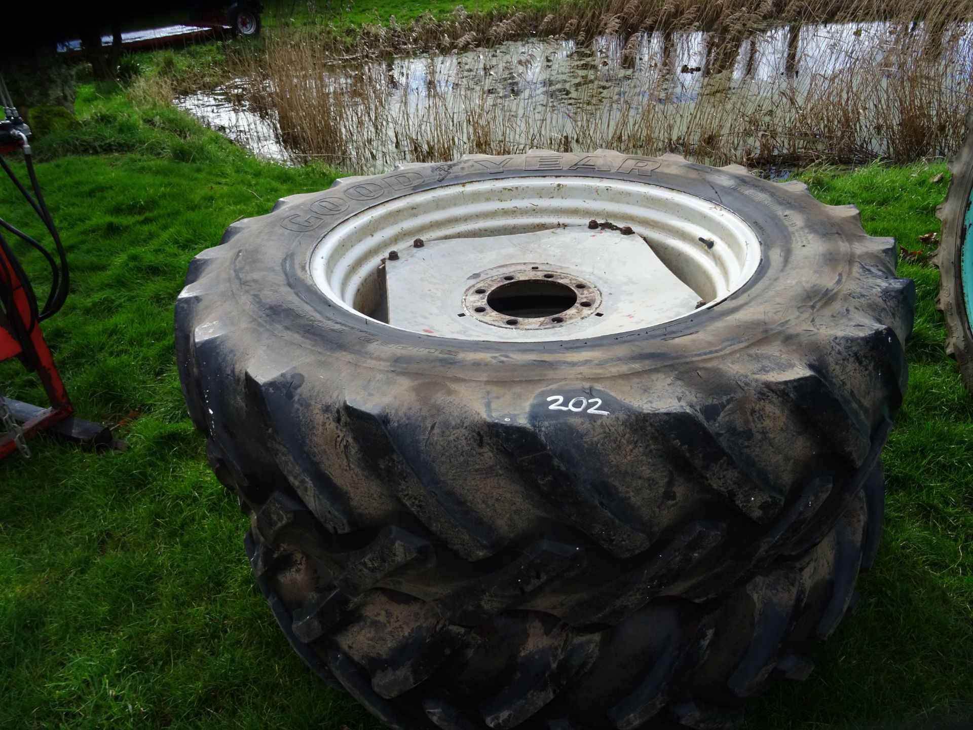 SET OF WHEELS AND TYRES TO FIT BERTHOUD TRAILED SPRAYER 16.
