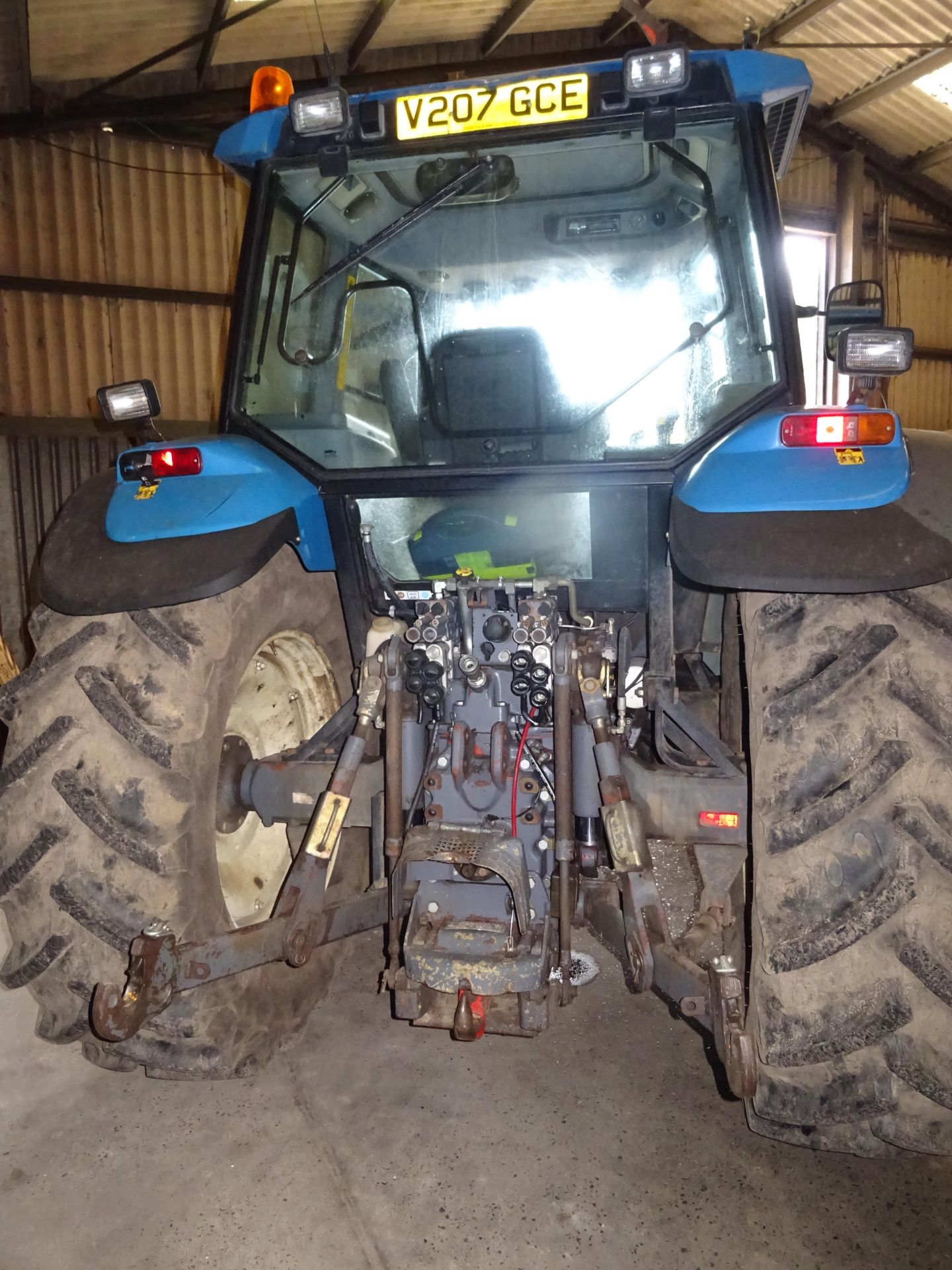 1999 NEW HOLLAND 8360 4WD TRACTOR COMPLETE WITH FRONT WEIGHTS 7130 RECORDED HOURS. - Image 3 of 7
