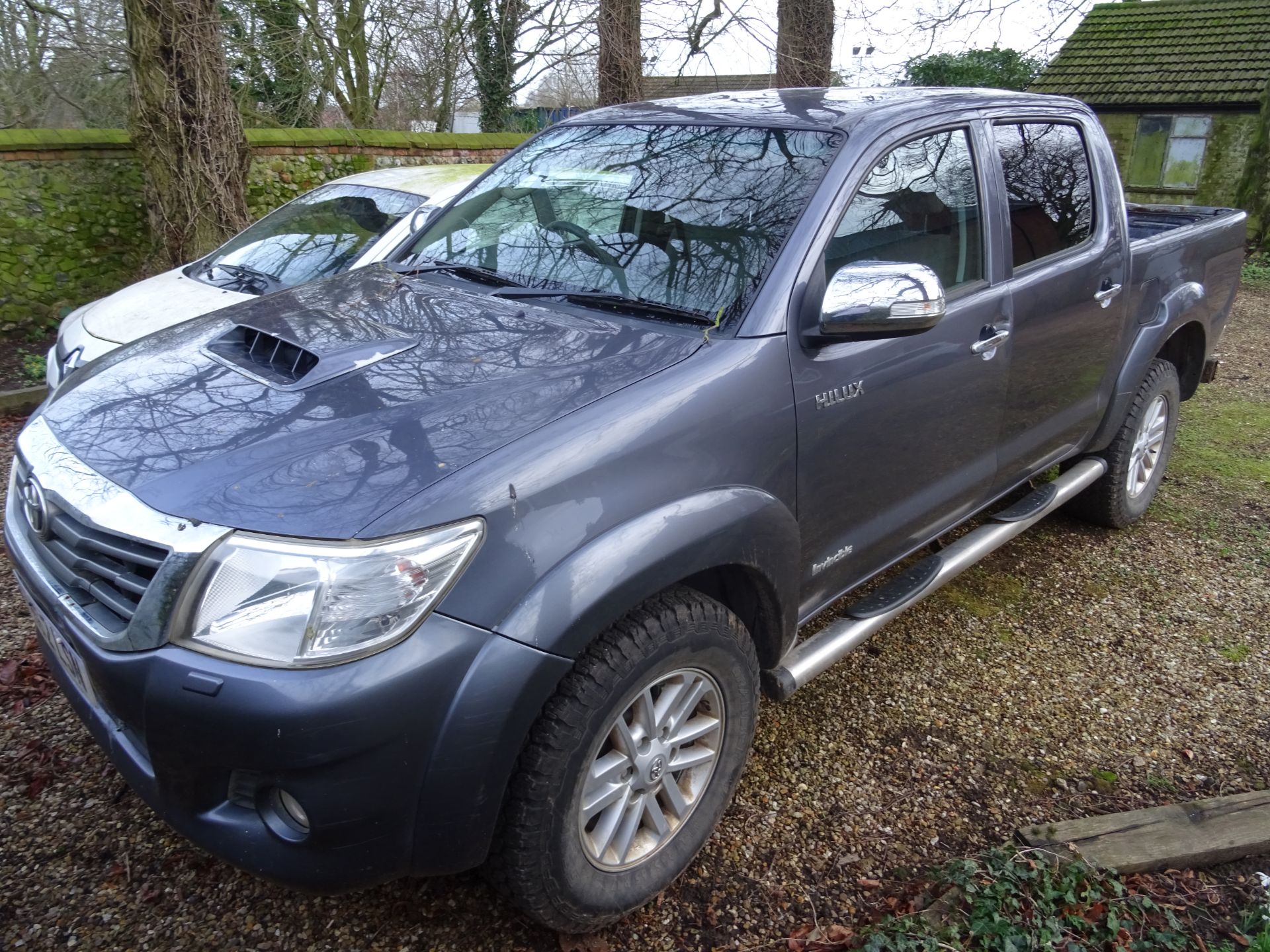 2013 TOYOTA HILUX PICK UP TRUCK 163,