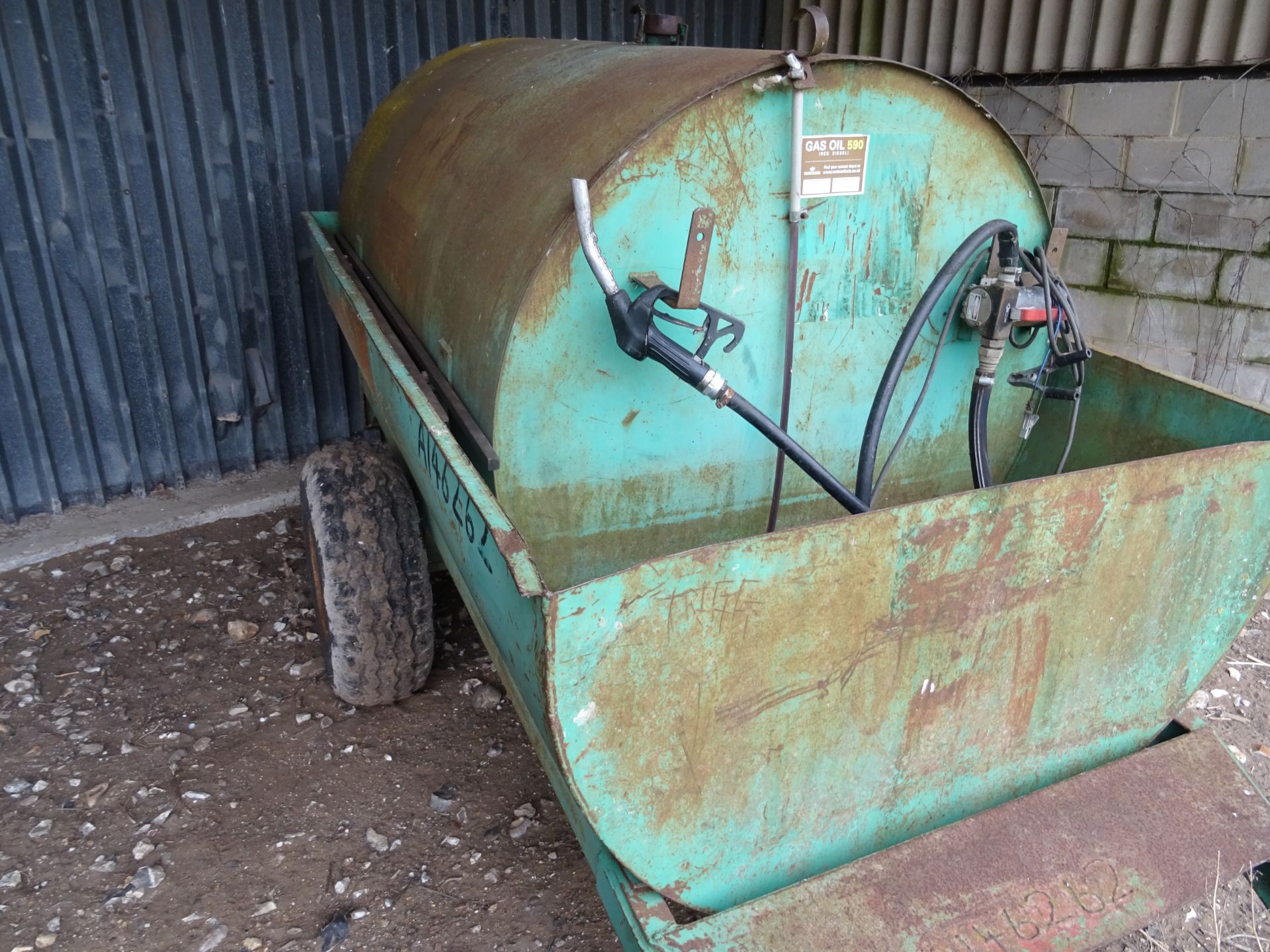 TRAILED FUEL BOWSER WITH ELECTRIC PUMP