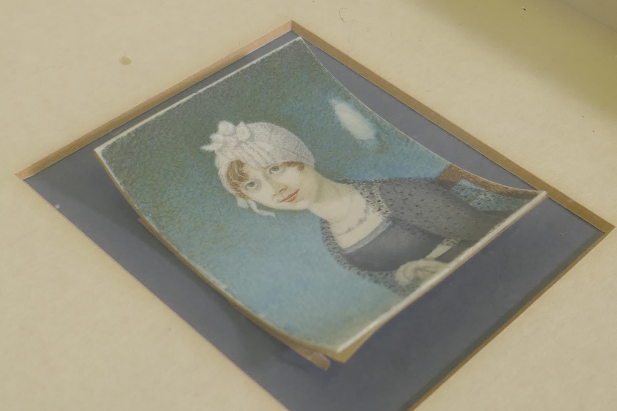 A pair of early C19th portrait miniatures of a lady and gentleman with hand written note, " - Image 5 of 6