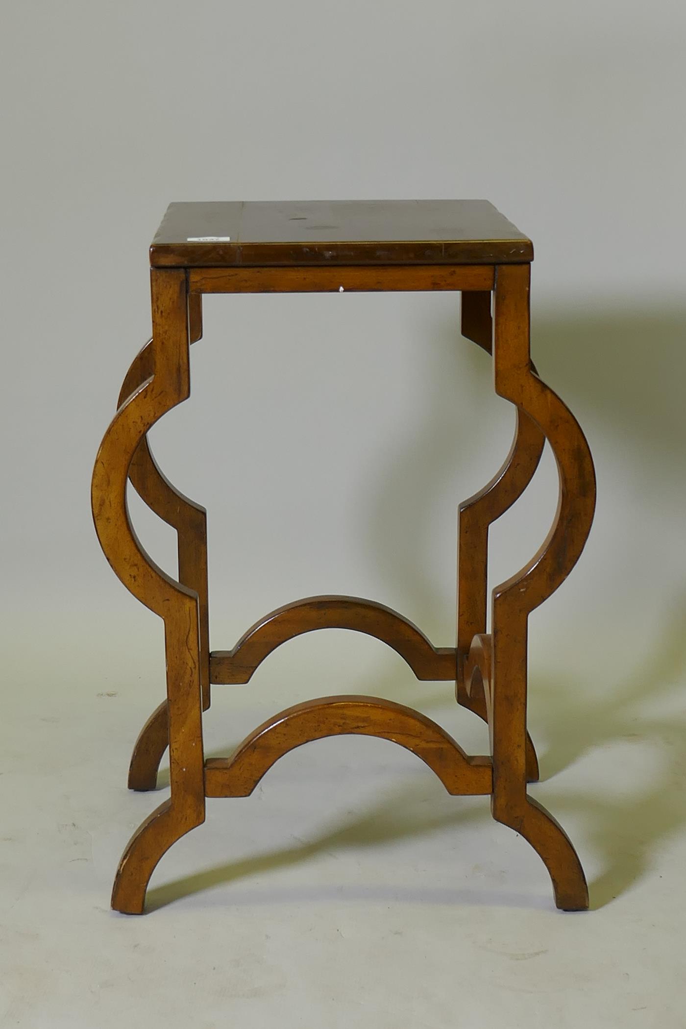 A continental mahogany lamp table, raised on shaped supports, 35 x 38 x 67cm - Image 2 of 3