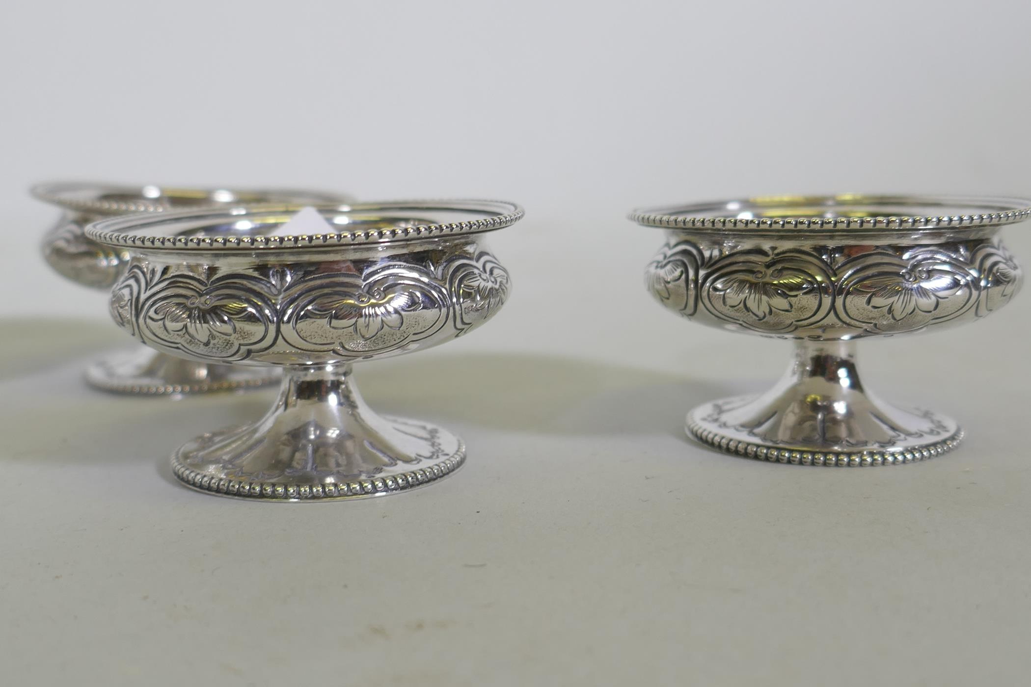 A set of four Victorian hallmarked silver salts, London 1868, W.H. maker, 148g total - Image 2 of 3