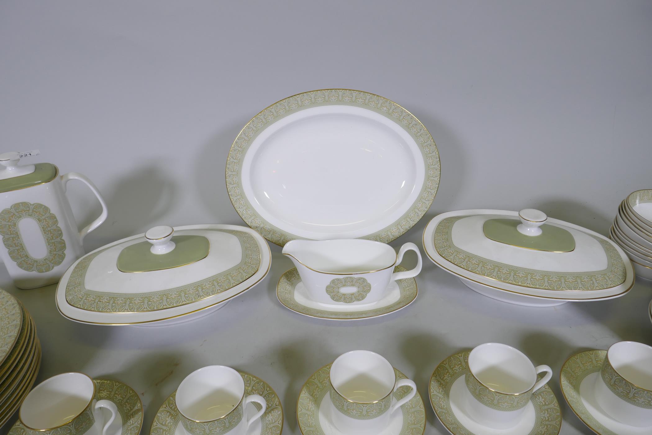 A Royal Doulton  'Sonnet' pattern ten place tea and dinner service, including two tazzas, meat dish, - Image 3 of 7