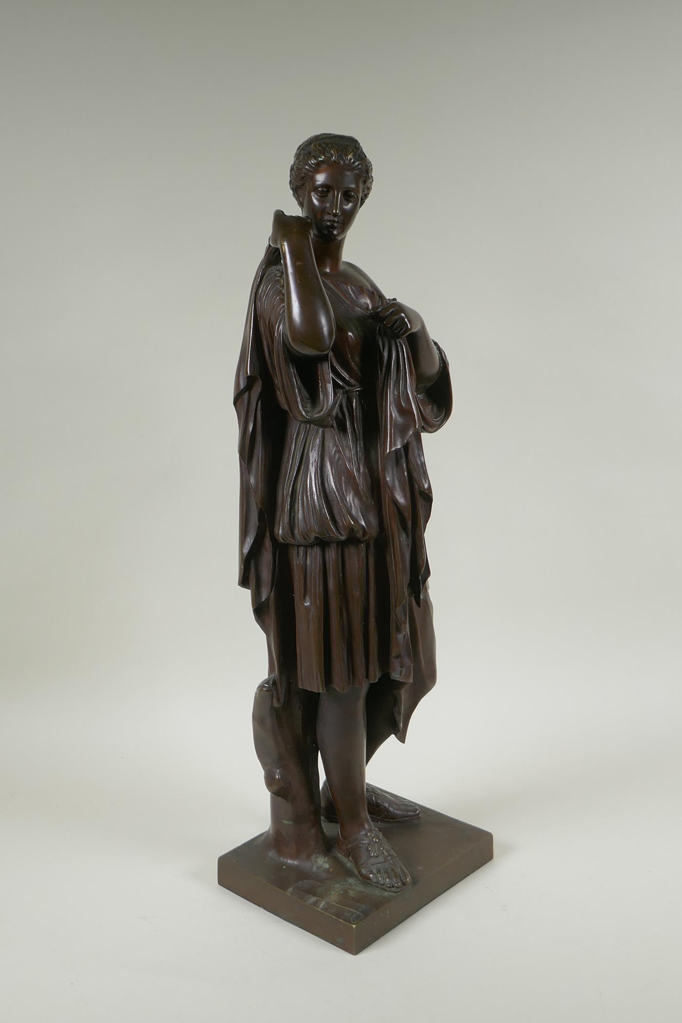 A Grand Tour style bronze of a Greco-Roman woman, Diana of Gabii, after Praxiteles, 55cm high - Image 3 of 5