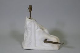 A carved marble table lamp, with bronze mounts, inscribed 'Vivere Memento', 40cm high