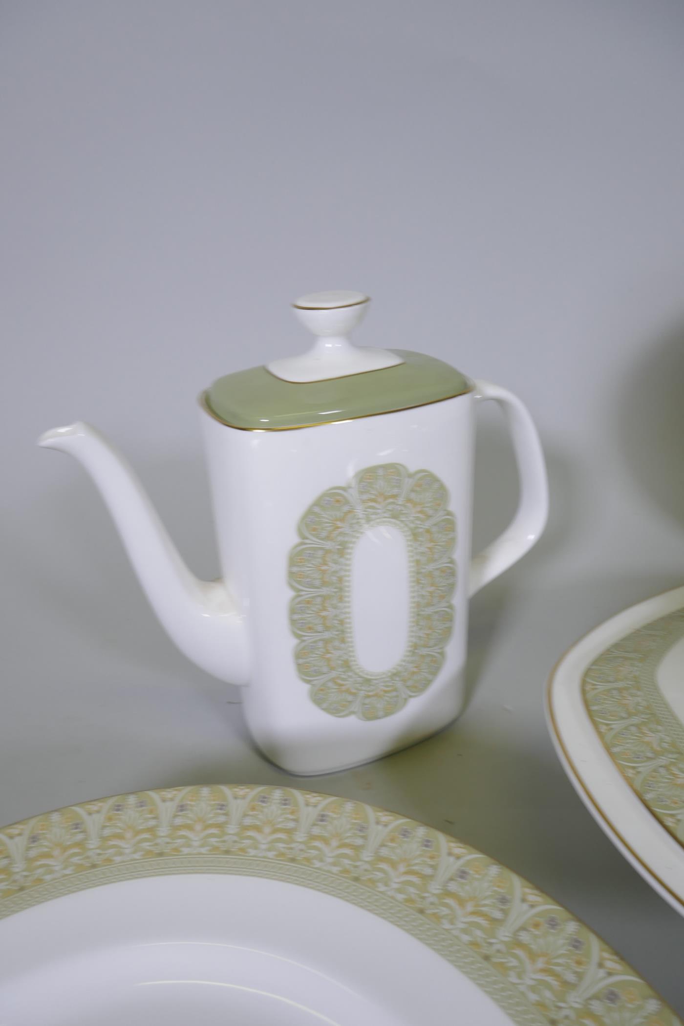 A Royal Doulton  'Sonnet' pattern ten place tea and dinner service, including two tazzas, meat dish, - Image 6 of 7