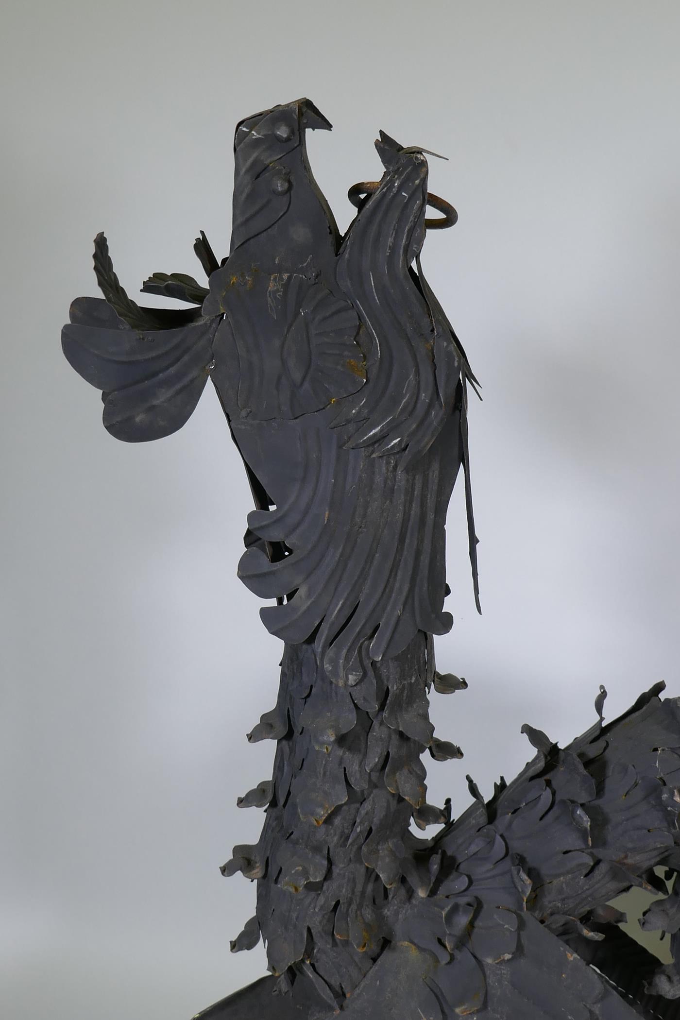 A pair of metal wall brackets in the form of dragons, 170 x 128cm, (associated with previous lot) - Image 4 of 5