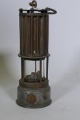 Leeds Engineering Co Ltd, Premier Miner's Lamp, 27cm high