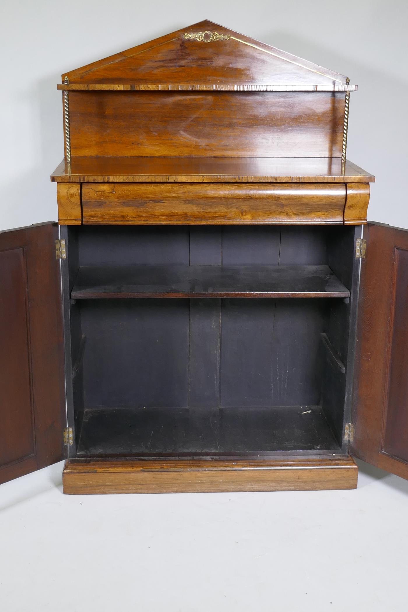 A small Regency rosewood chiffonier with brass stringing and mounts, the upper shelf raised on - Image 2 of 6