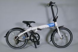 A Tern Link D8 folding bike