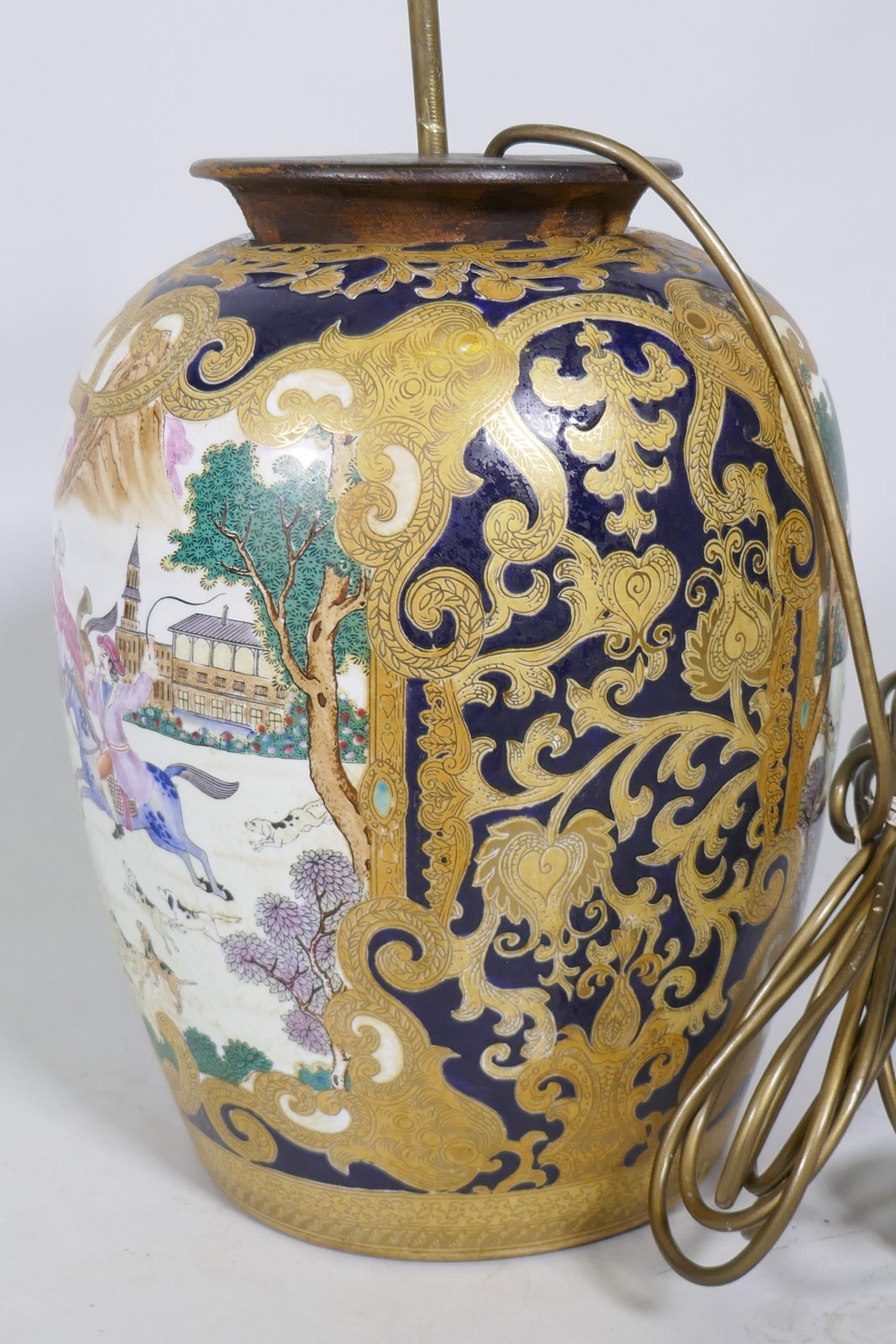A Chinese export ceramic lamp, decorated with a hunting scene, 50cm high - Image 4 of 4