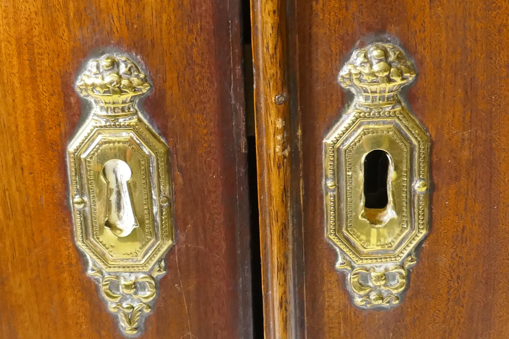 A Georgian mahogany bow fronted hanging corner cupboard, with inlaid decoration, H hinges and - Image 4 of 5