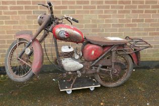 An early 60s BSA Bantam D7 175cc motorbike, frame no. 41172, non runner