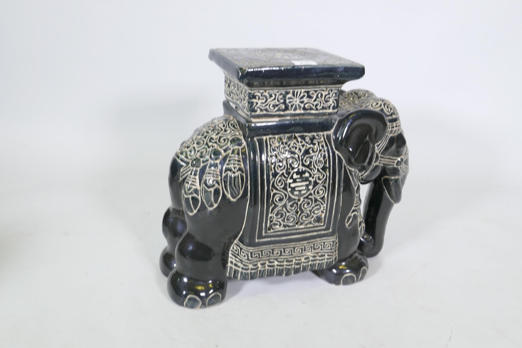 A ceramic garden stool in the form of an elephant, 45cm high - Image 2 of 3