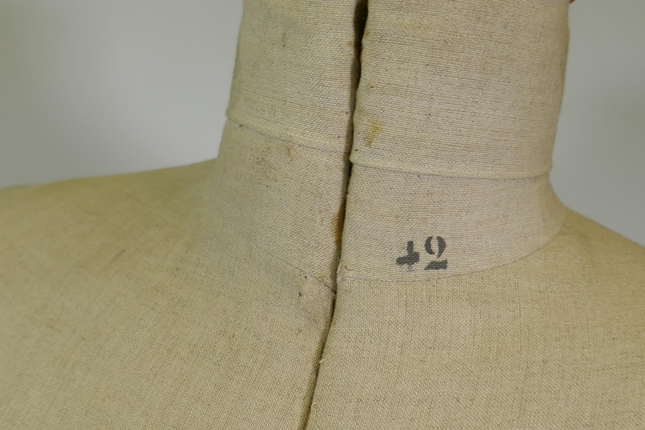 A vintage French adjustable tailor's dummy, 146cm high - Image 4 of 6