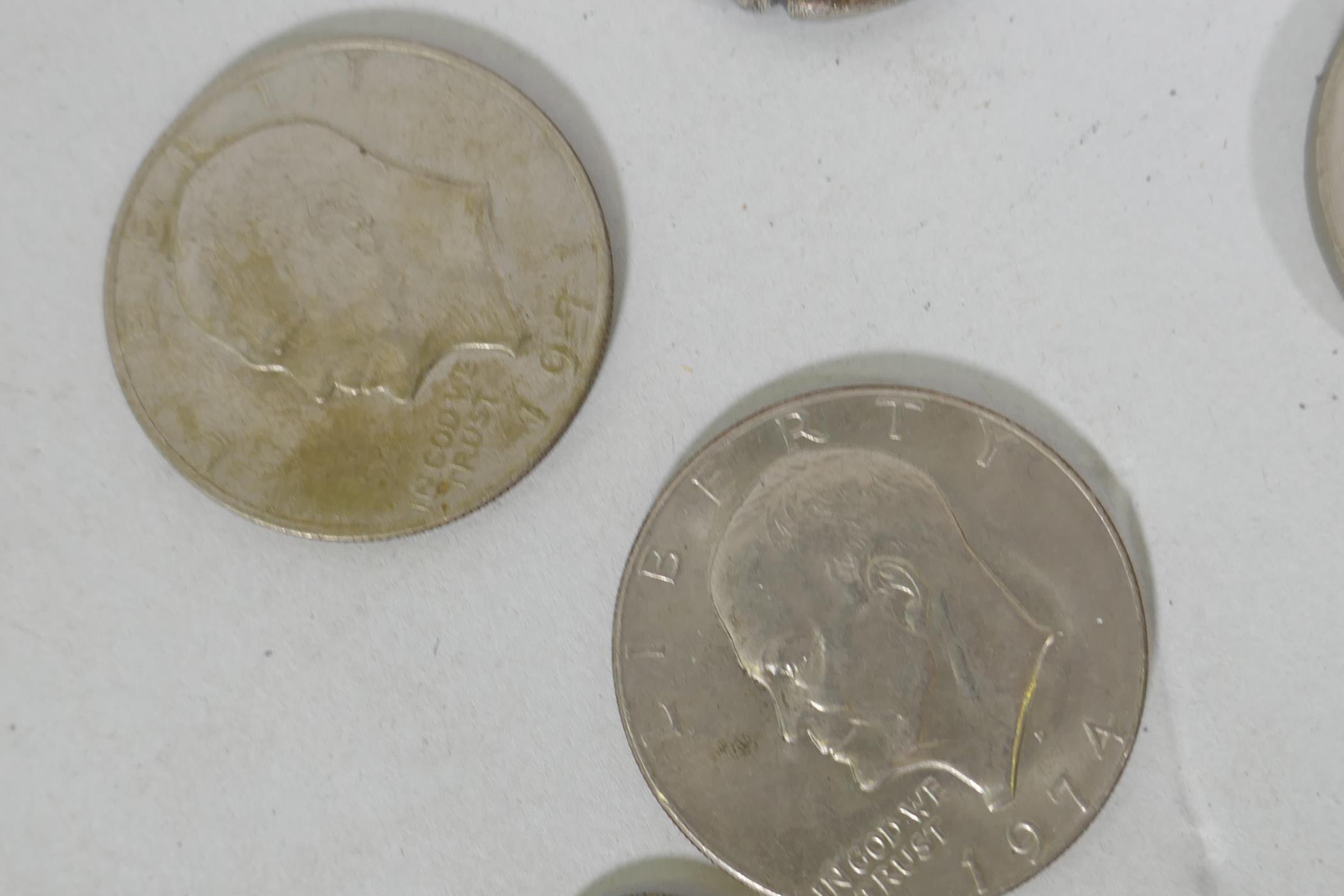 A quantity of U.S. silver quarter dollars, pre 1964, three silver dollars, two Mexican 25 pesos, - Image 4 of 9