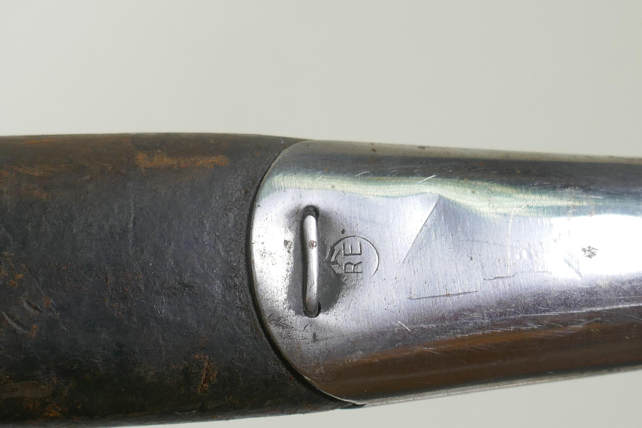 A British P1907 bayonet by Wilkinson, numerous stamps to the blade and scabbard, blade length 43cm - Image 7 of 8