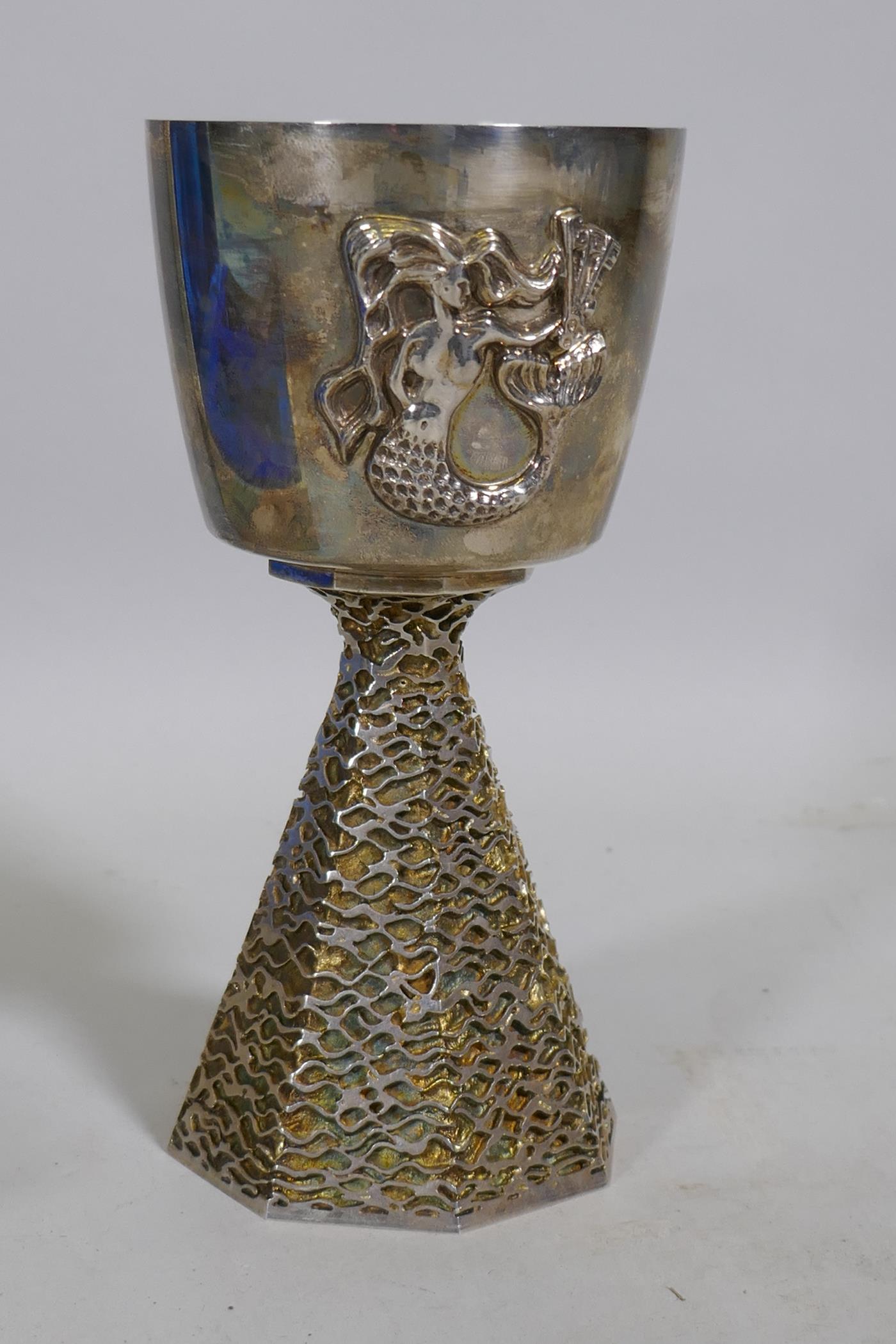 A solid silver limited edition Ely Cathedral goblet, no. 627/673, commissioned by the Dean in - Image 2 of 5