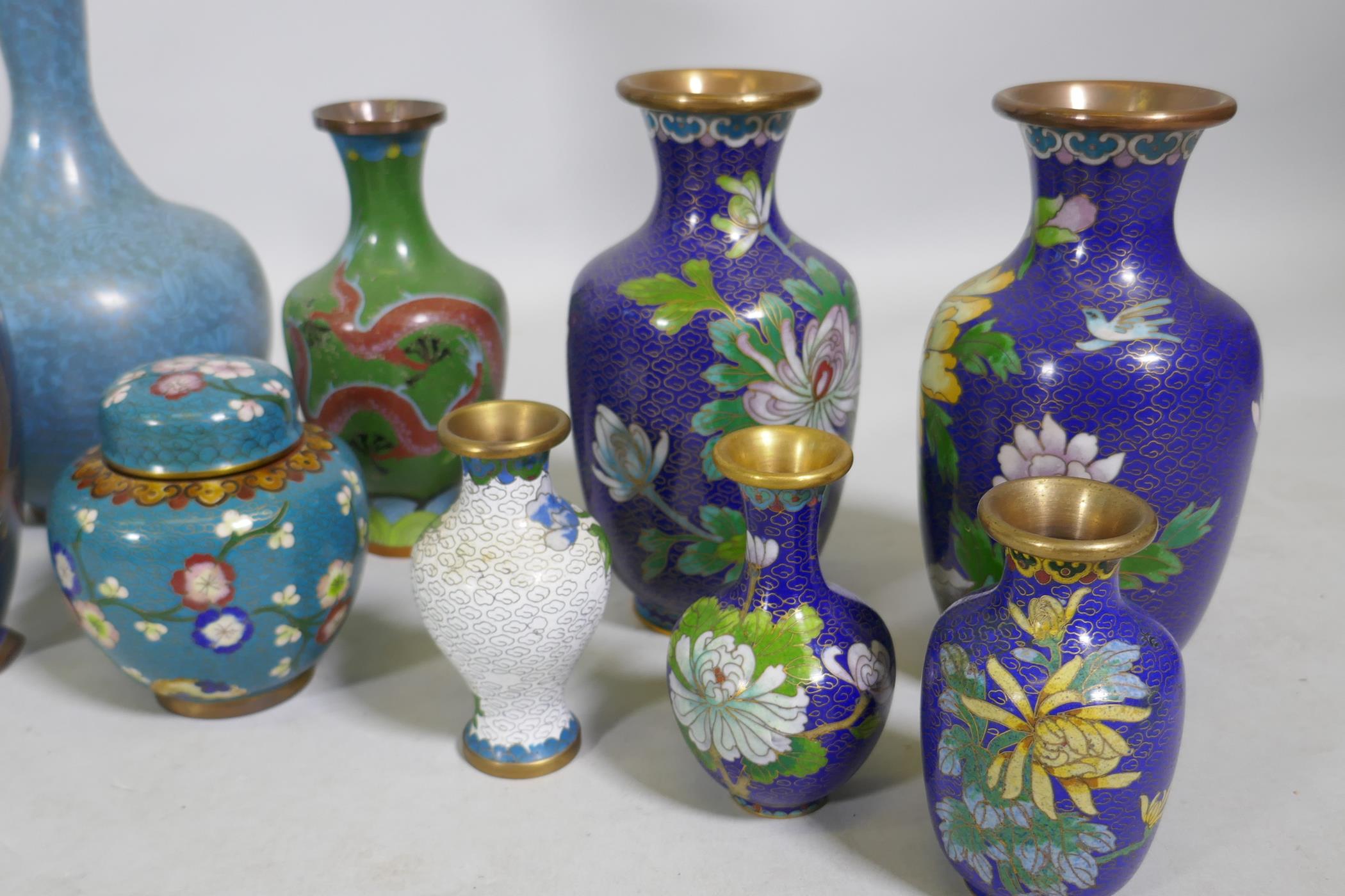 A collection of Chinese cloisonne vases with dragon and floral decoration, largest 31cm high - Image 5 of 6