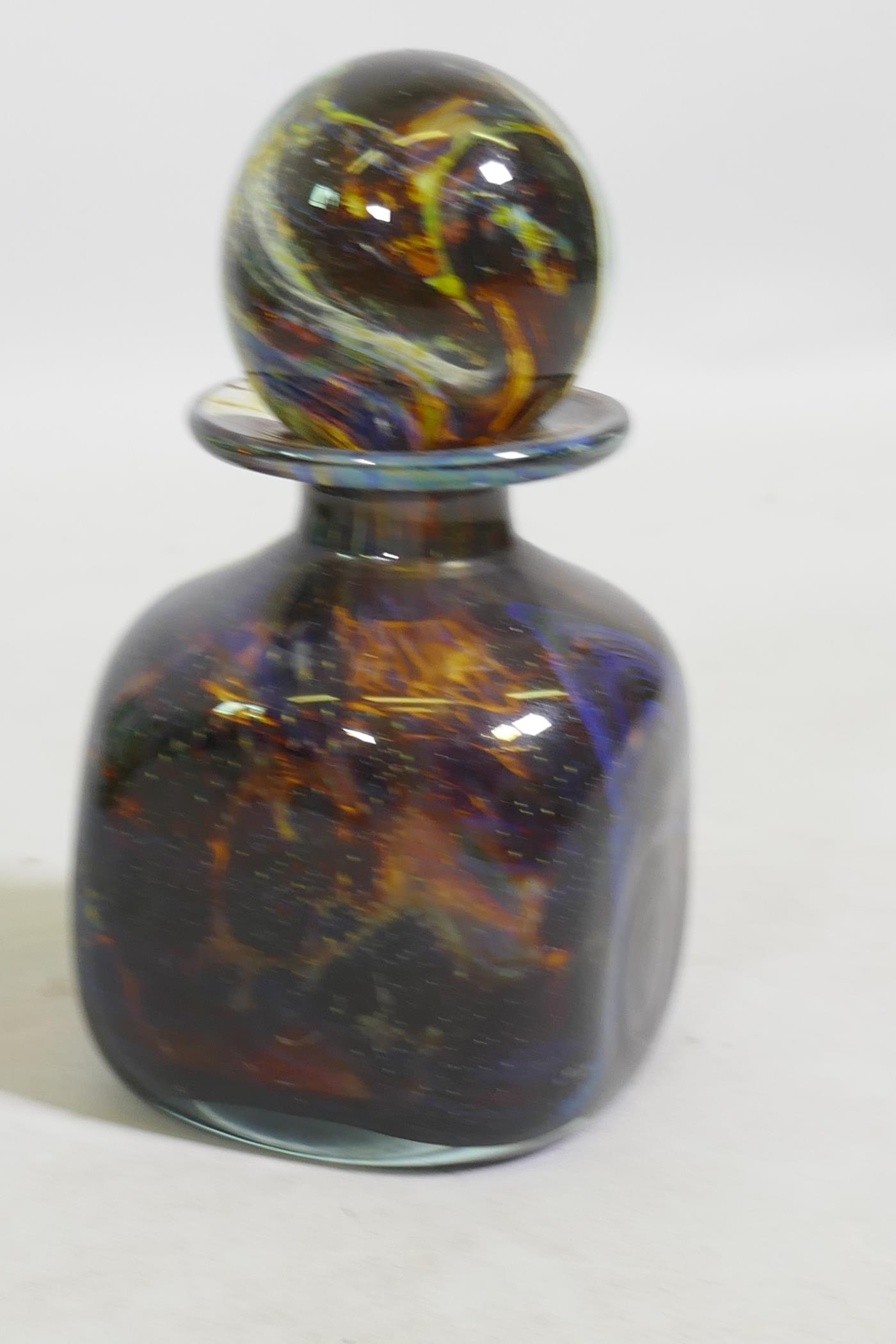 A studio glass bowl, 29cm diameter, and Mdina bottle with stopper - Image 3 of 4