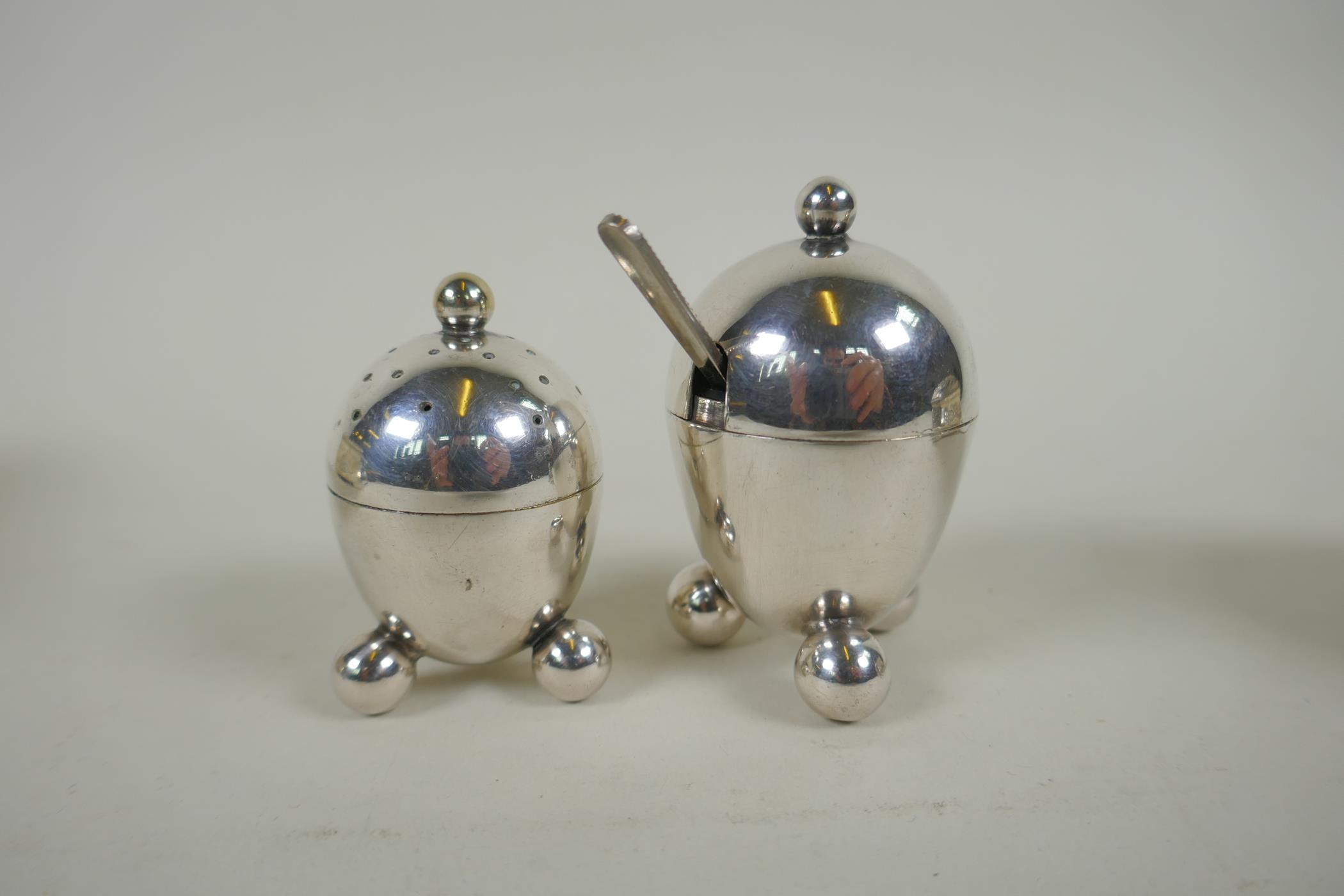 A pair of Mappin & Webb silver plated salts, a silver plated bombe shaped jewellery casket and a - Image 2 of 9