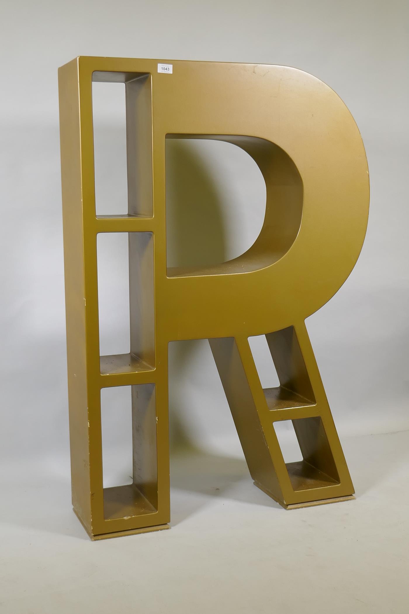 A bespoke painted wood bookcase in the shape of the letter R, 83 x 24cm, 120cm high - Image 2 of 2