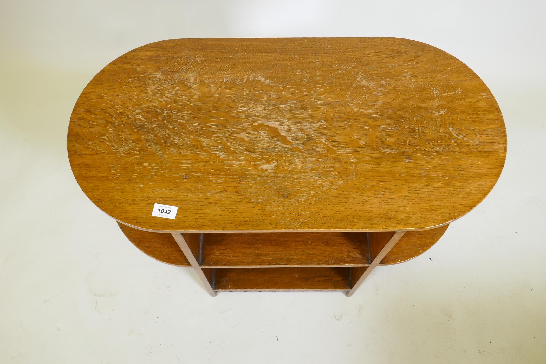An Art Deco oak open bookcase/display table in the manner of Heals, 77 x 38 x 60cm - Image 4 of 4