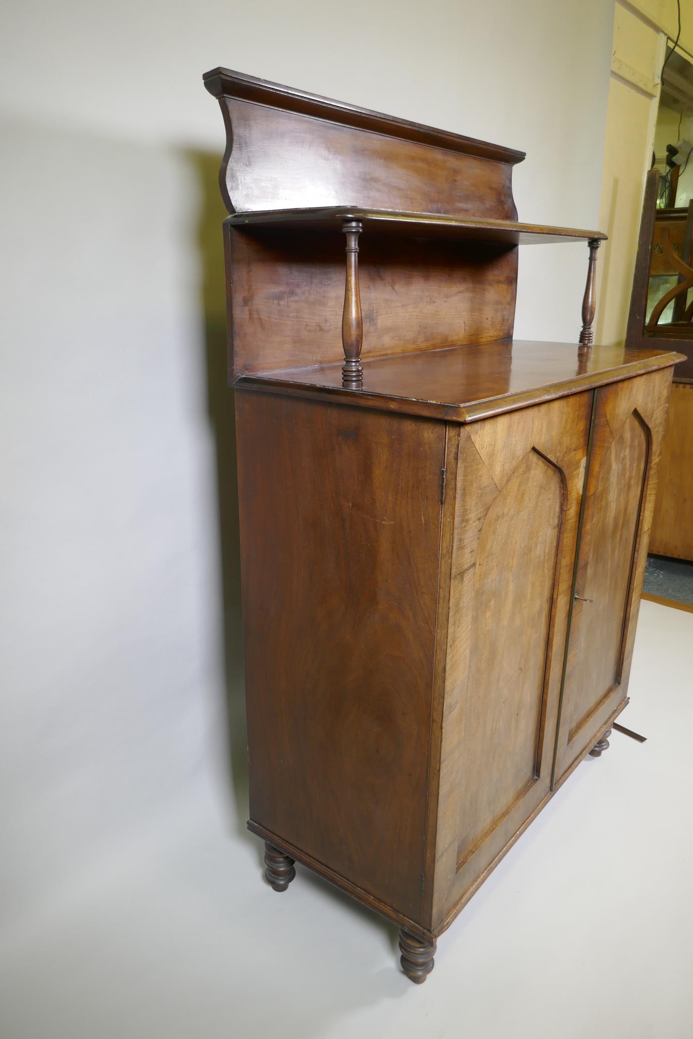 A C19th Regency country house mahogany chiffonier with arch panel doors and turned feet, 90 x - Image 3 of 3