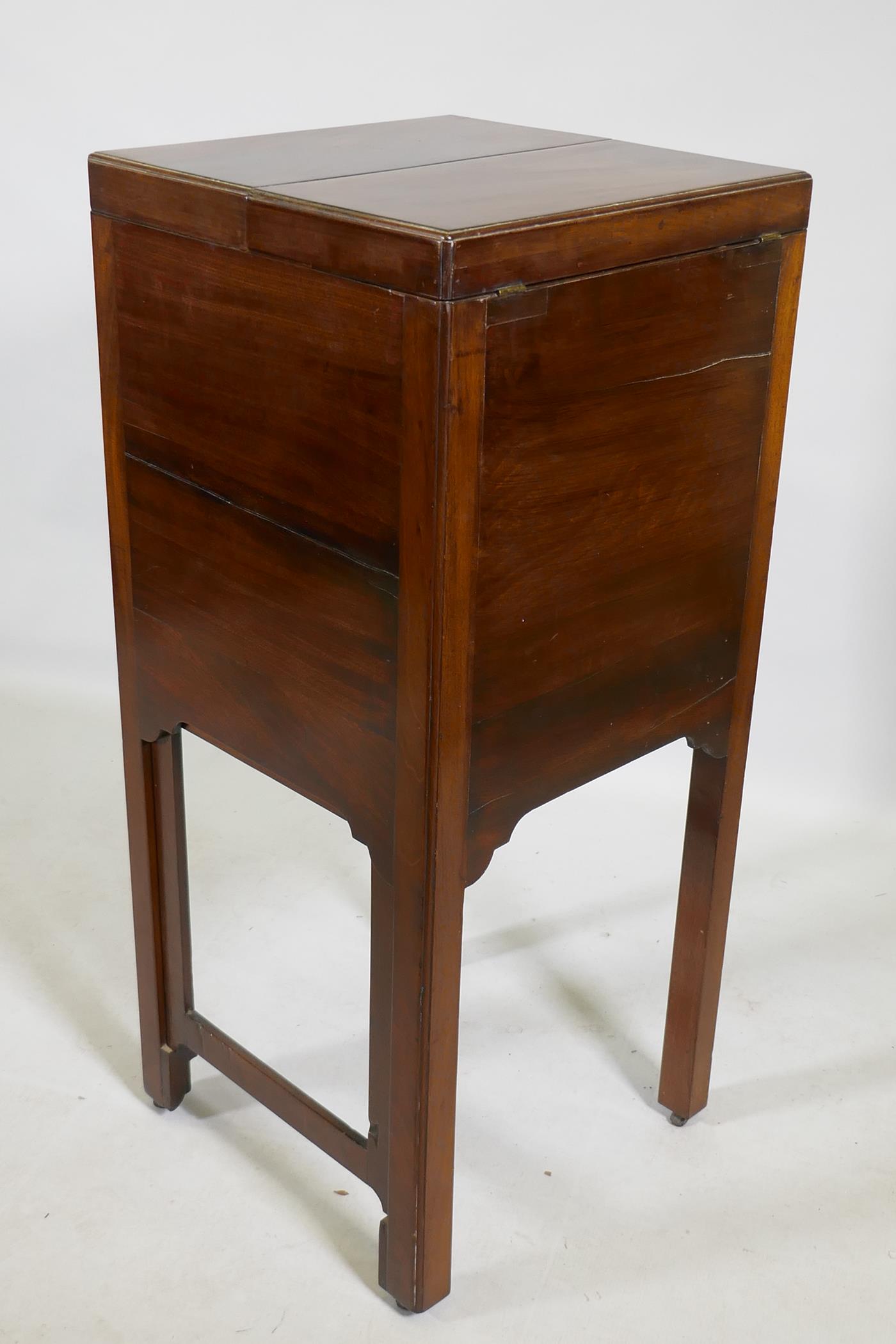 A Georgian mahogany gentleman's washstand, the fold out top with fitted interior and turned wood - Image 8 of 9