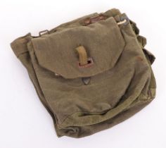 WW2 GERMAN WEHRMACHT PIONEER BAG FOR 3KG CHARGE, GAS MASK & 4 AMMO CLIPS