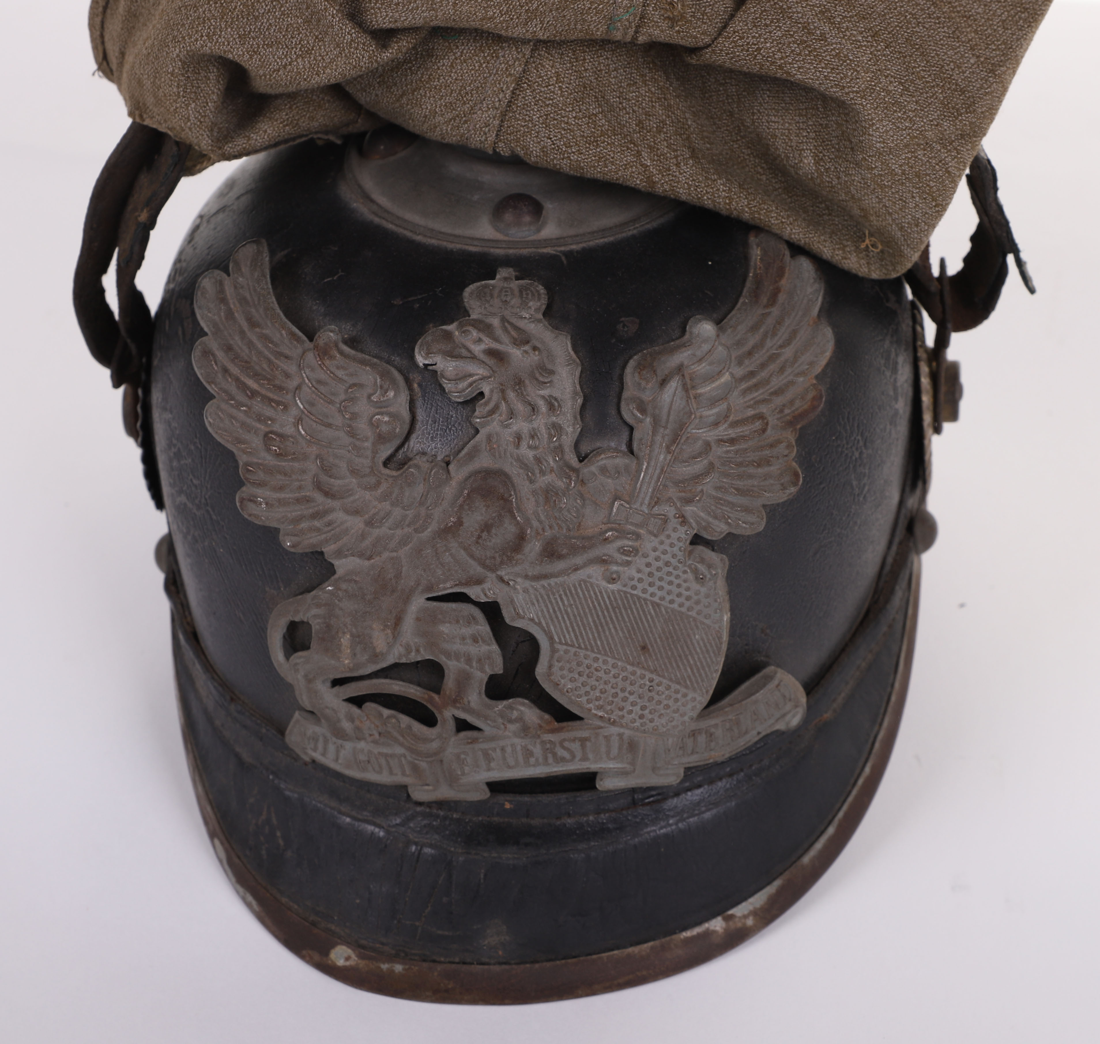 WW1 GERMAN BADEN M-15 PICKELHAUBE WITH TRENCH COVER - Image 6 of 12