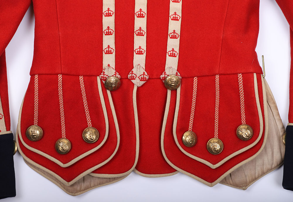 SCOTTISH QUEENS OWN CAMERON HIGHLANDERS PIPERS / DRUMMERS DOUBLET TUNIC - Image 9 of 10