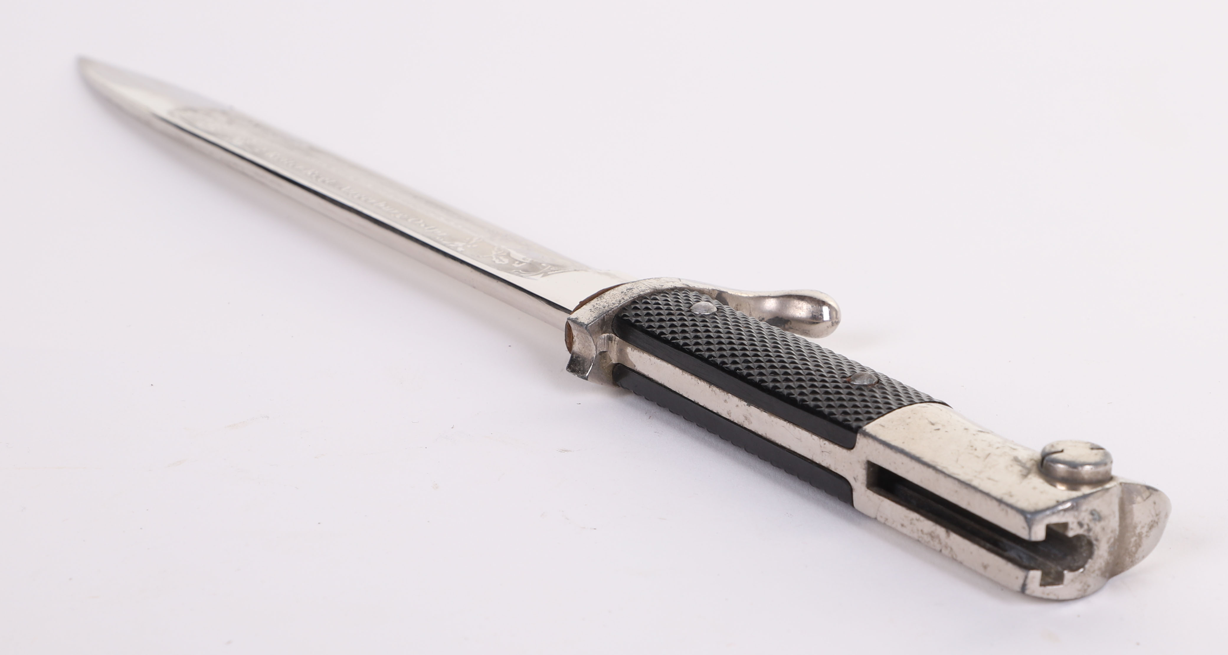 THIRD REICH DRESS K98 BAYONET WITH ENGRAVED BLADE BY ROBERT KLASS - Image 5 of 10