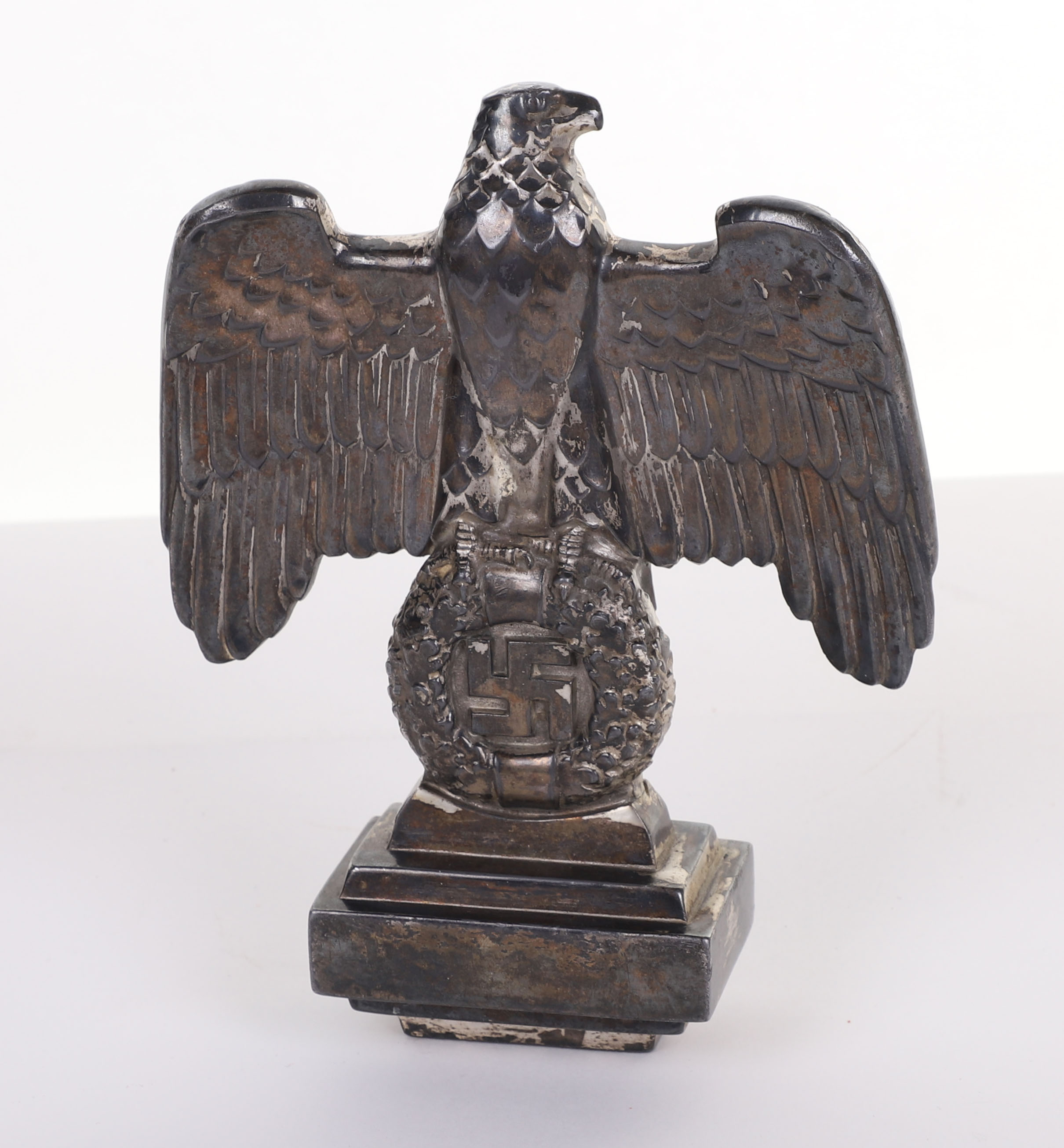 WW2 GERMAN NUREMBERG DESK EAGLE - Image 2 of 8