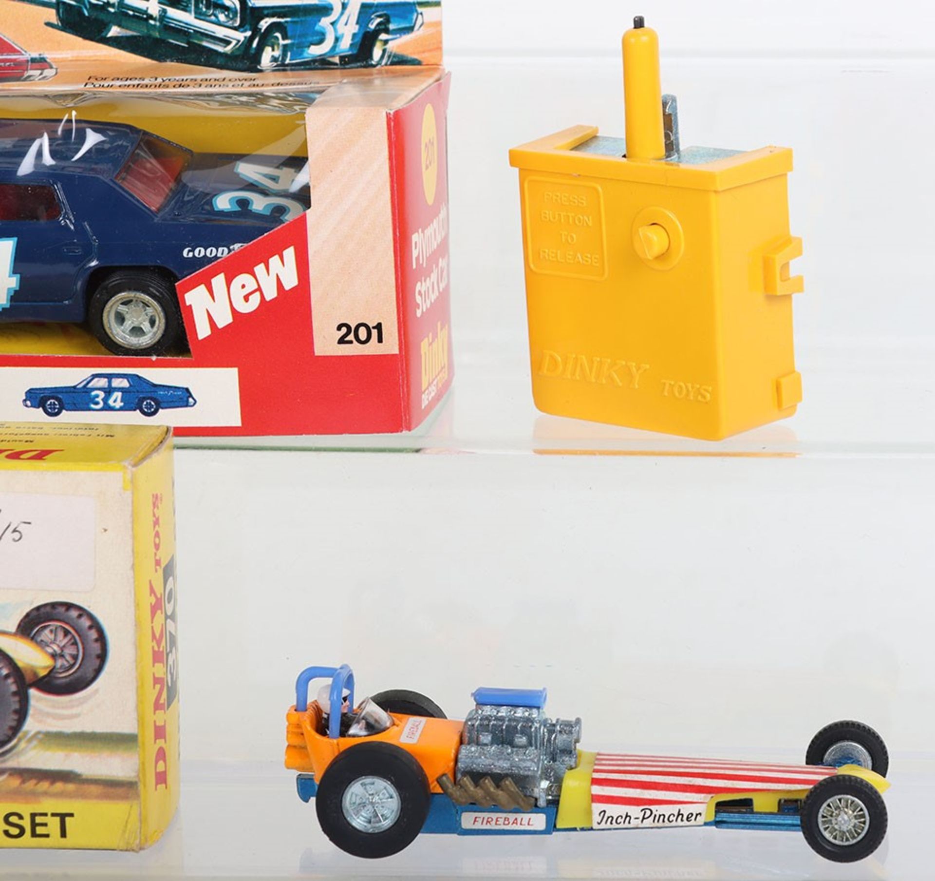 Dinky Toys 370 Dragster Set - Image 2 of 3