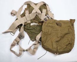 WW2 German Fallschirmjäger (Paratroopers) Parachute Harness with Straps and Original Canvas Carrying