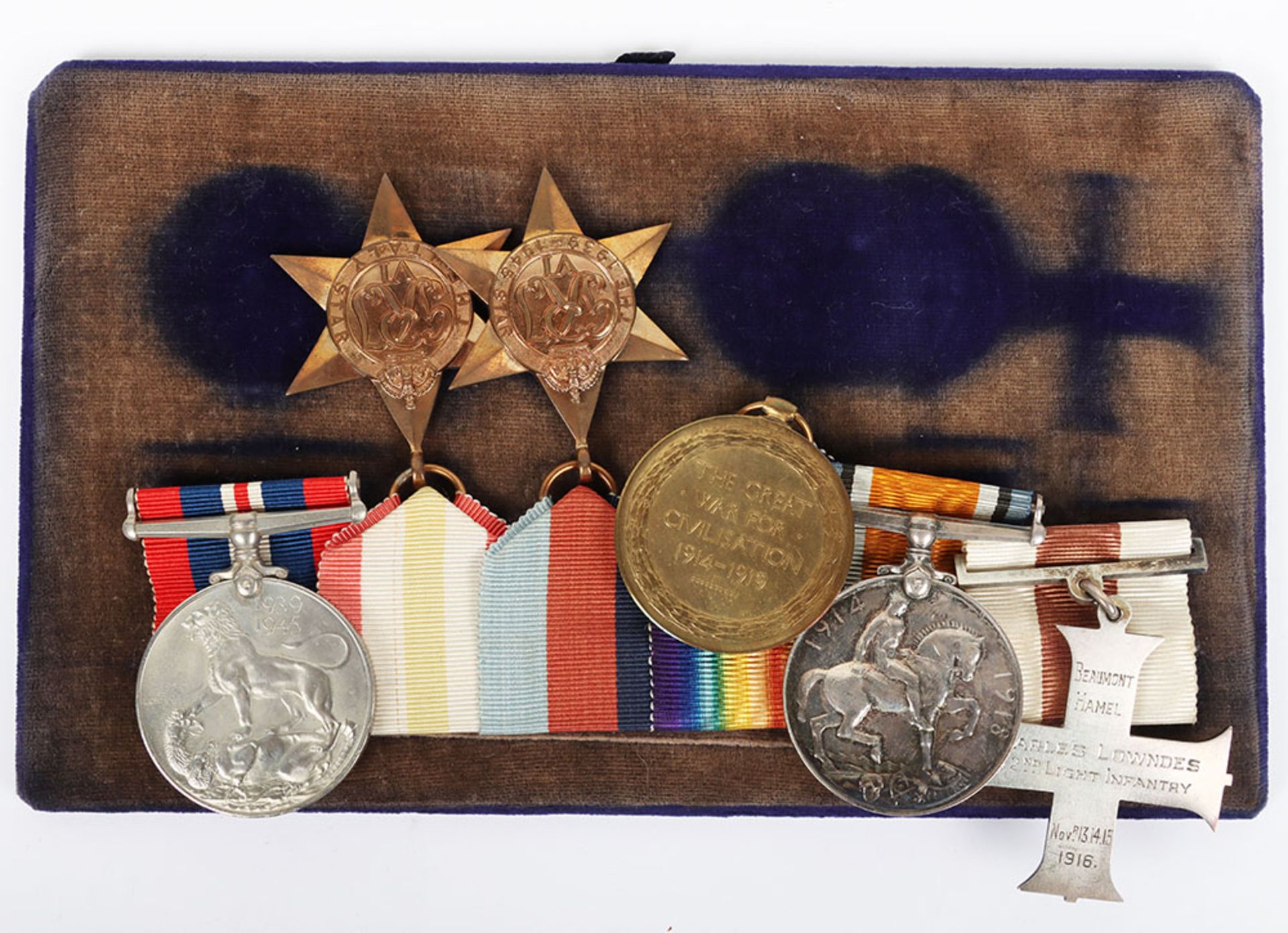 Great War Beaumont Hamel Military Cross Medal Group of Six to an Officer in the Oxfordshire and Buck - Bild 9 aus 10