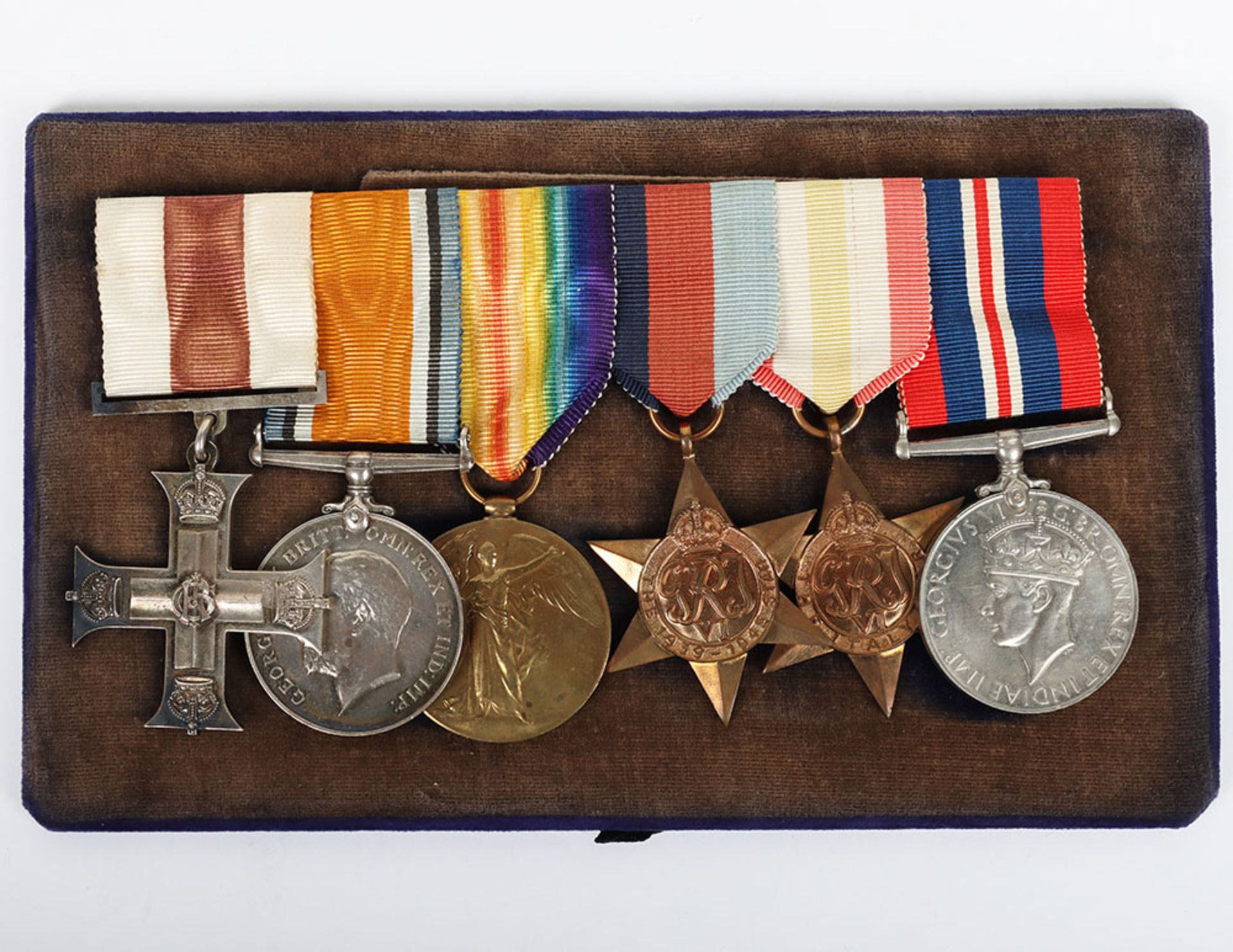 Great War Beaumont Hamel Military Cross Medal Group of Six to an Officer in the Oxfordshire and Buck - Bild 8 aus 10