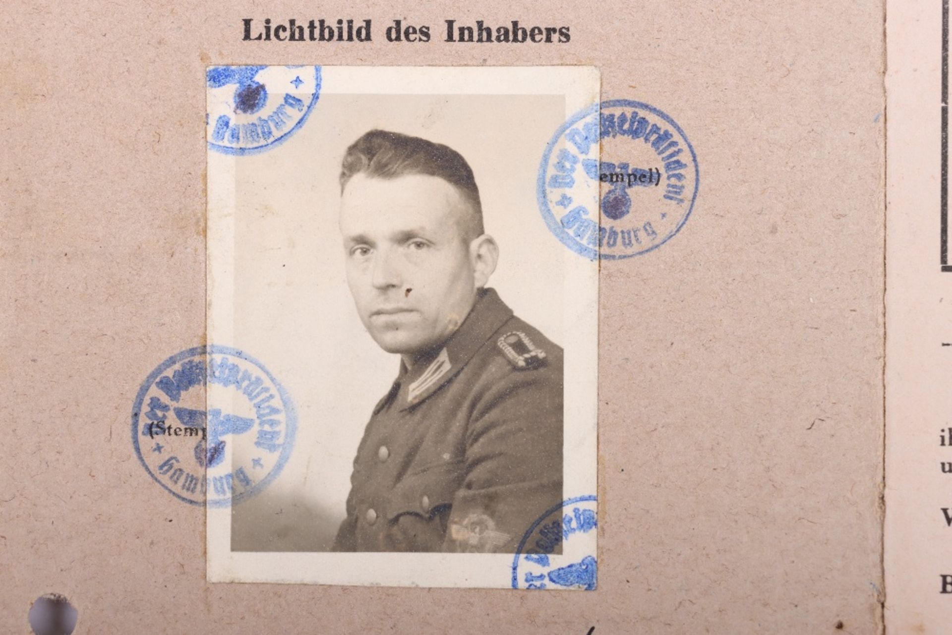 WW2 German SS-Polizei Soldbuch to Oberwachmeister der Reserve Hermann Böhrs 1944 issue Kommando der - Bild 2 aus 8